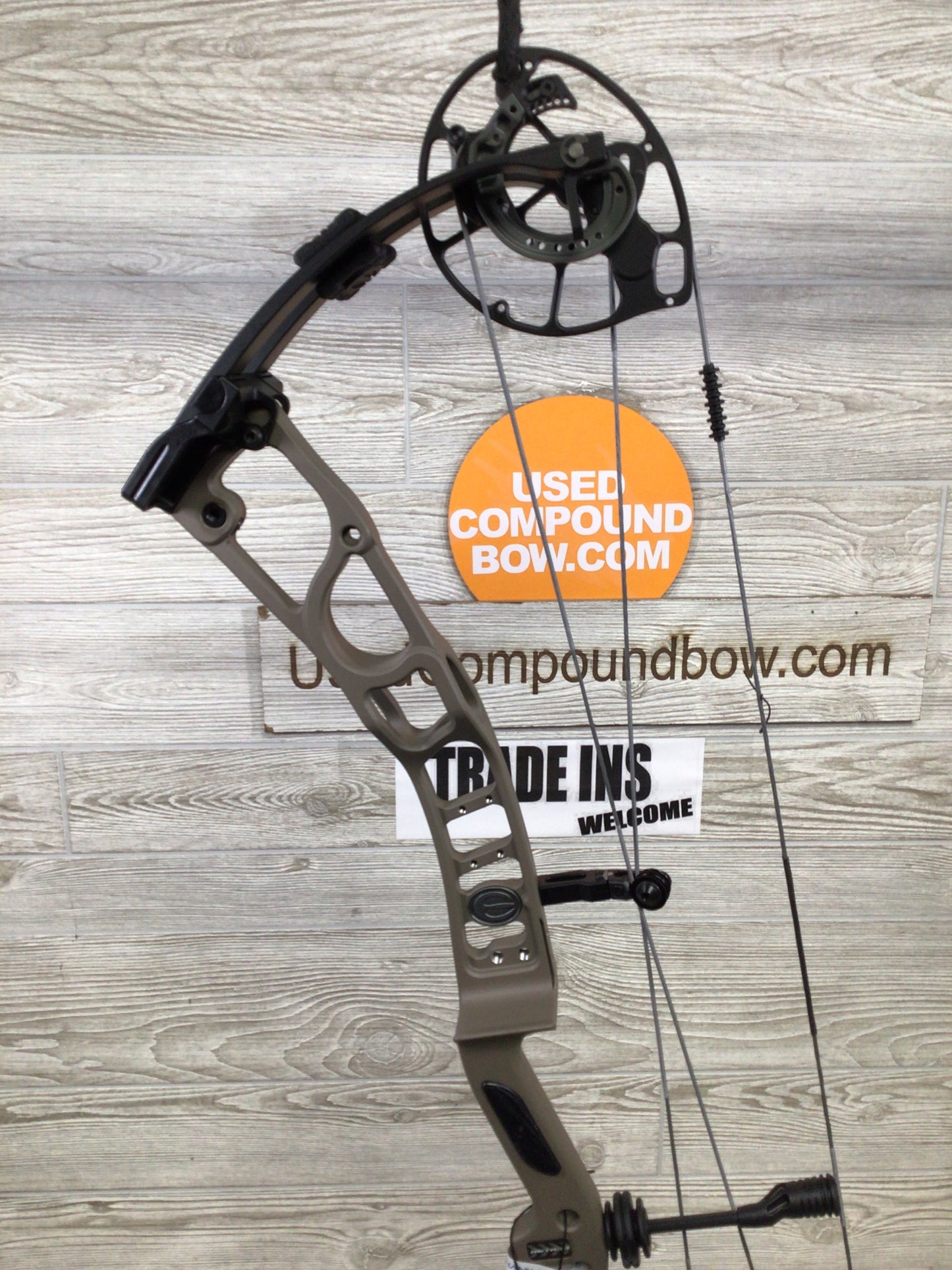 Elite HNTR33 Sienna Brown RH Bow 60-70#