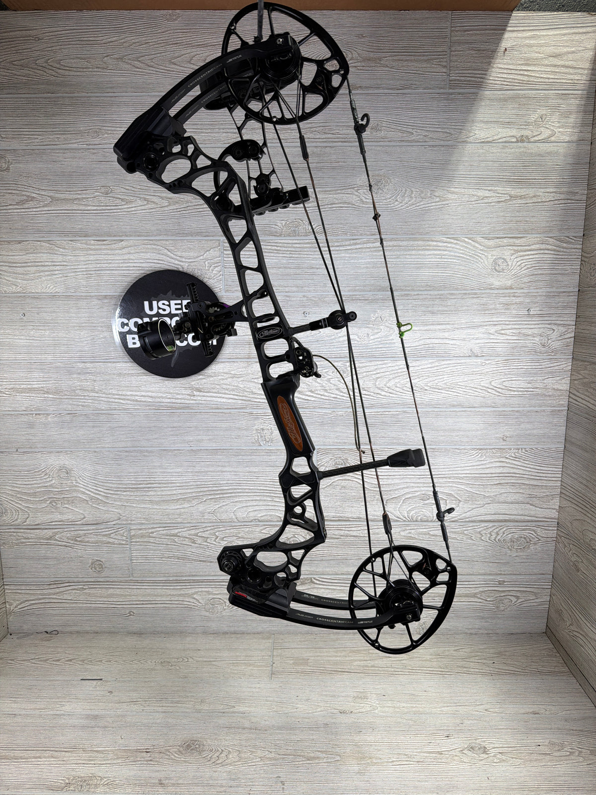 Used Mathews Triax 29.5" 70lb Black Bow Pkg