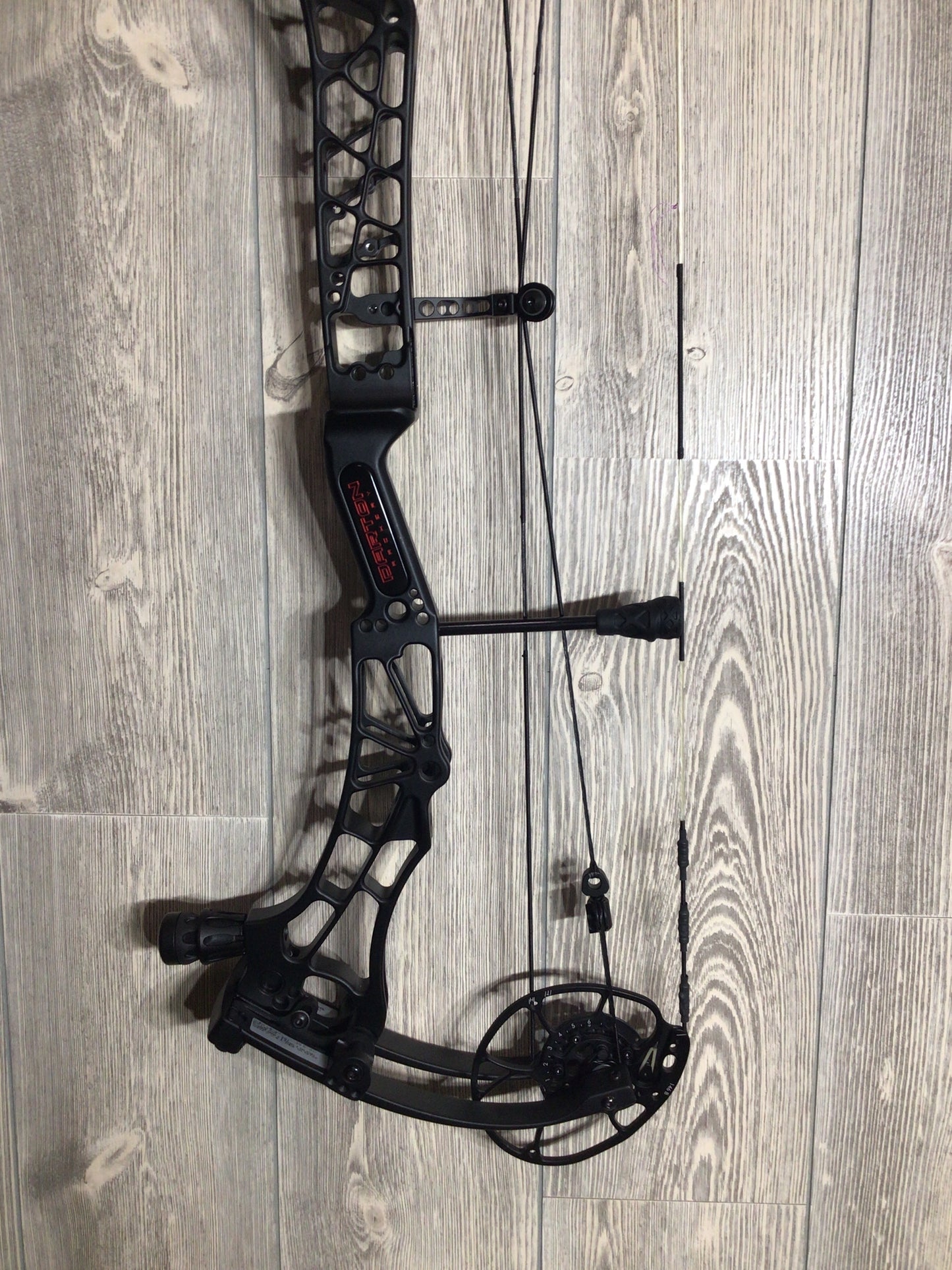 Darton Sequel 33 ST2 Right Handed 60-70# Black
