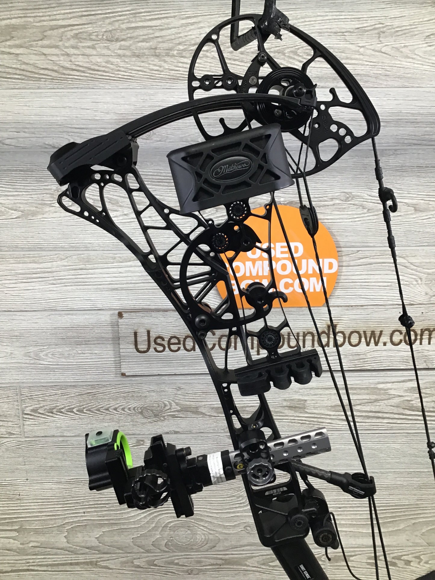 Mathews LIFT 29.5 29" 65lb Left Hand Black Bow Pkg