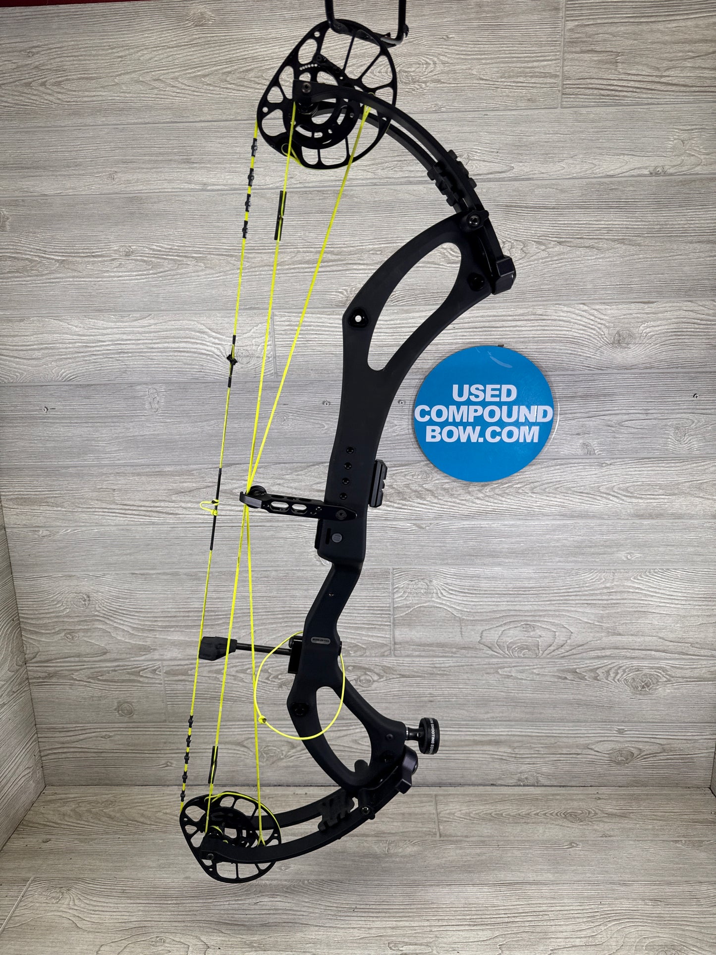 Used PSE Sicario FDS Black Right Handed with custom strings 70#