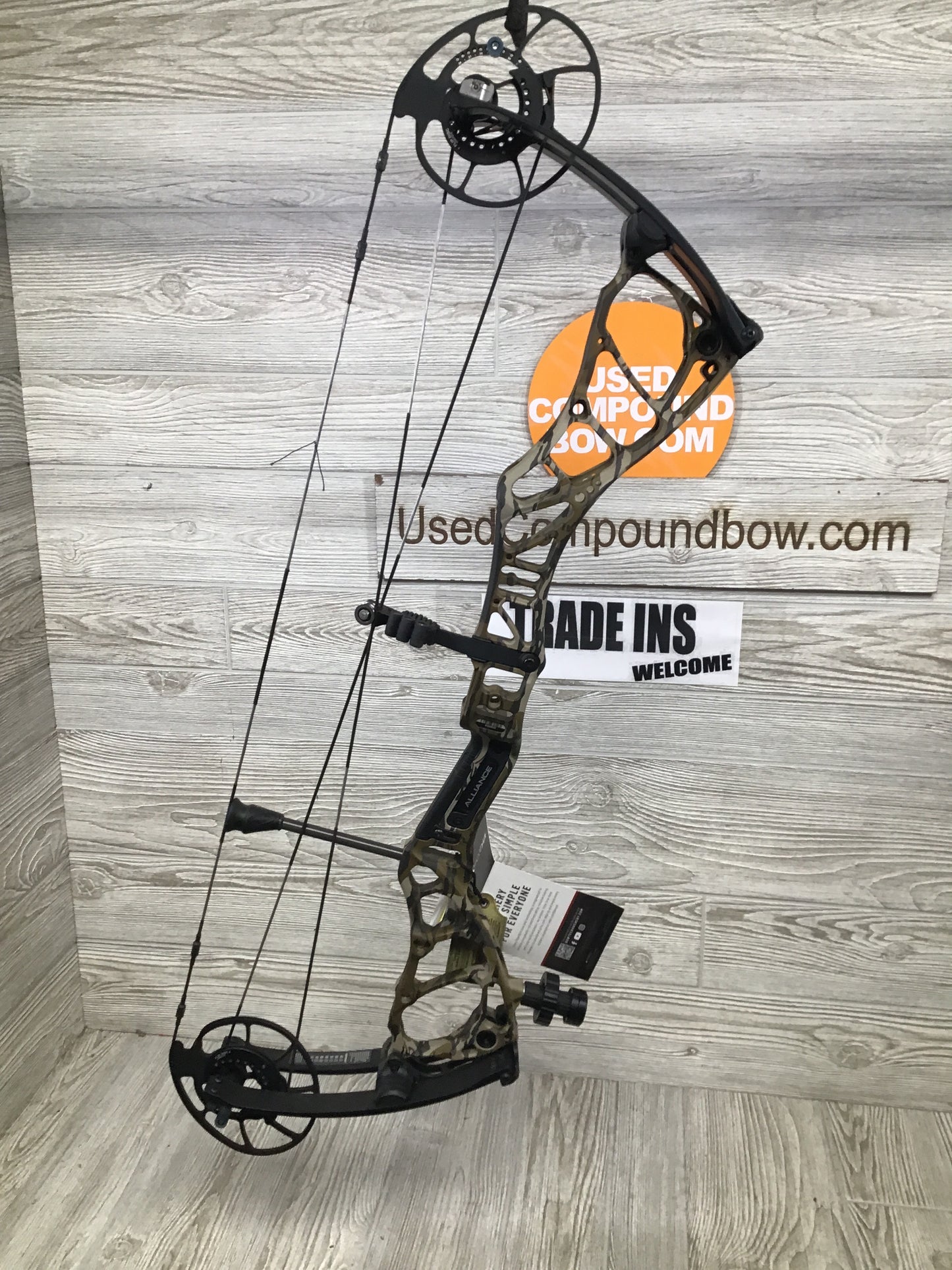 Used Bowtech Alliance 30.5 Right Handed 55-65# 29" Bottomlands camo