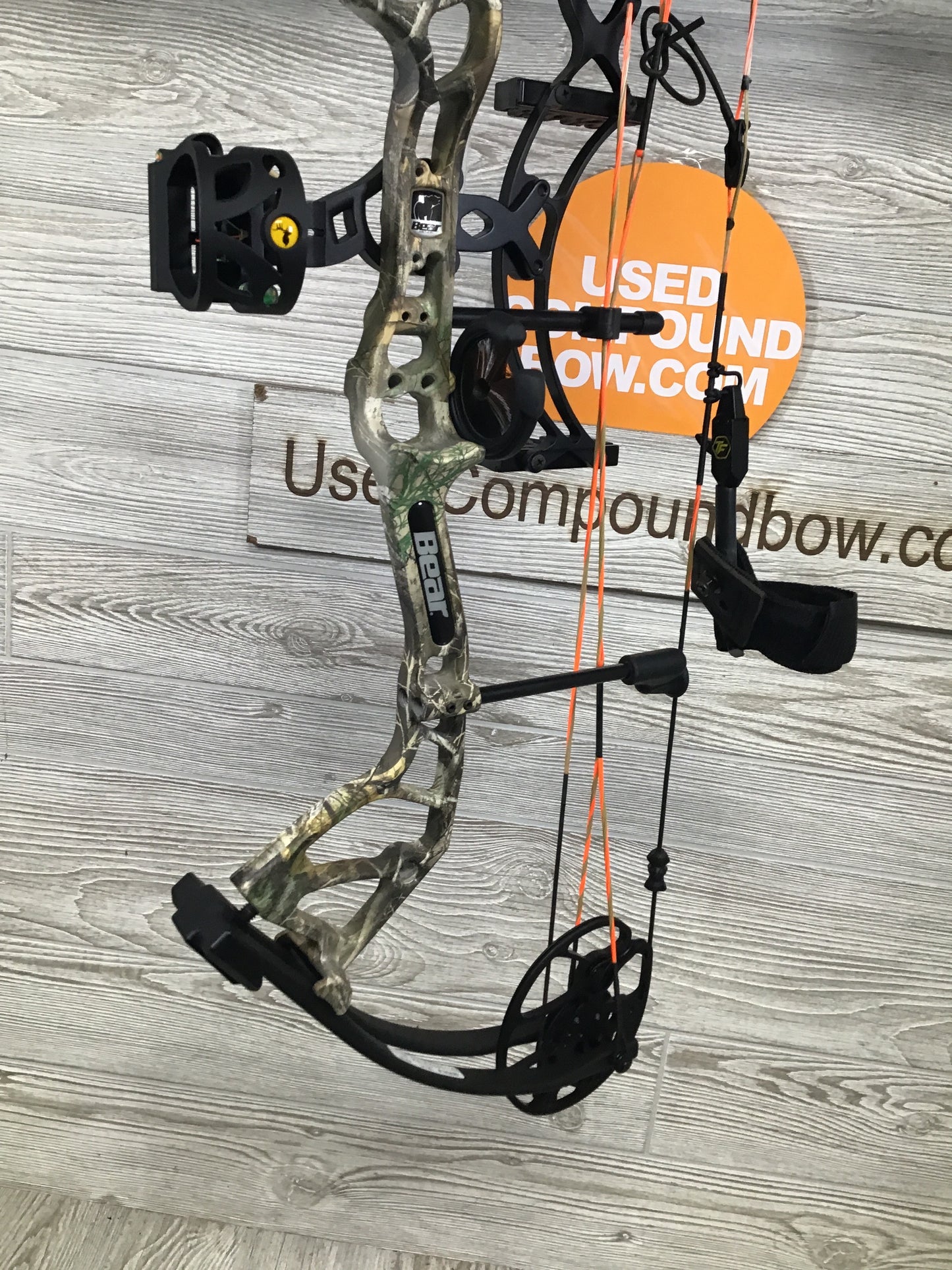 Used Bear Royale RH Camo Bow package