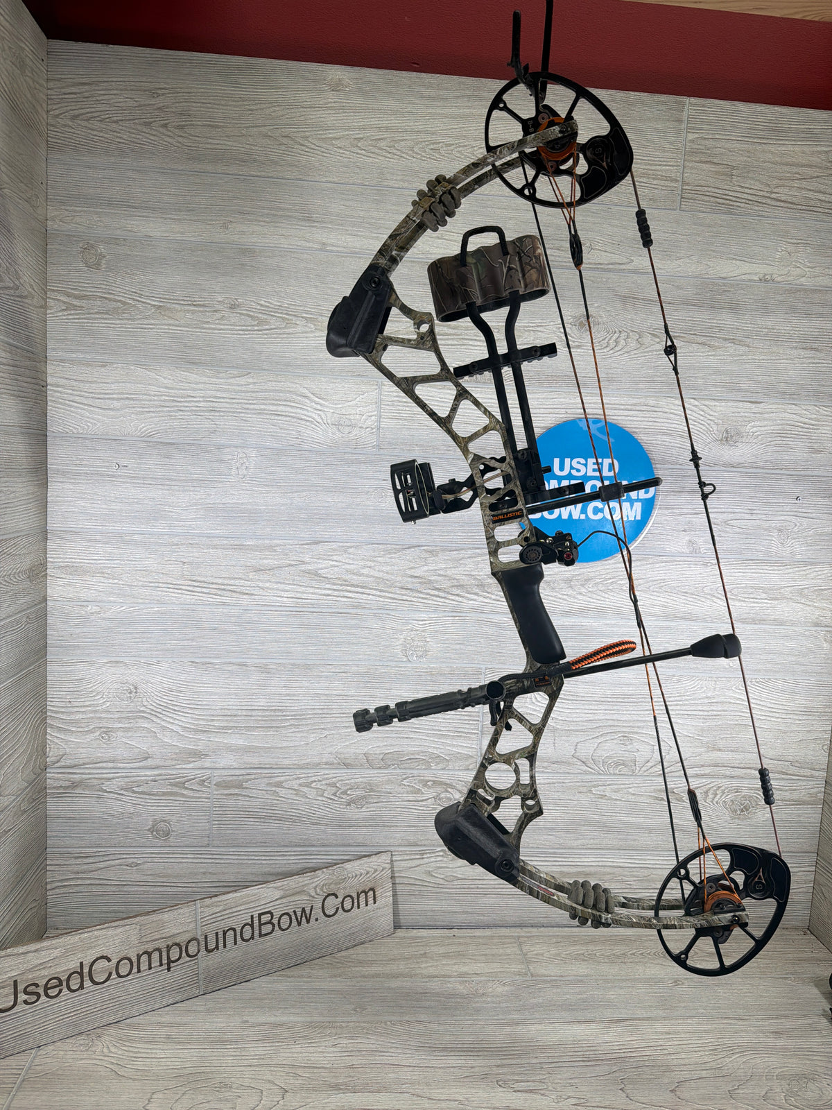 Used Mission Ballistic RH 29" 70lb Camo Bow Pkg