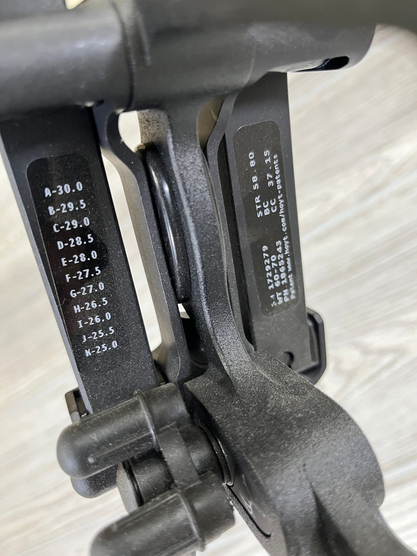 Hoyt Z1S Black 60-70 Right Handed