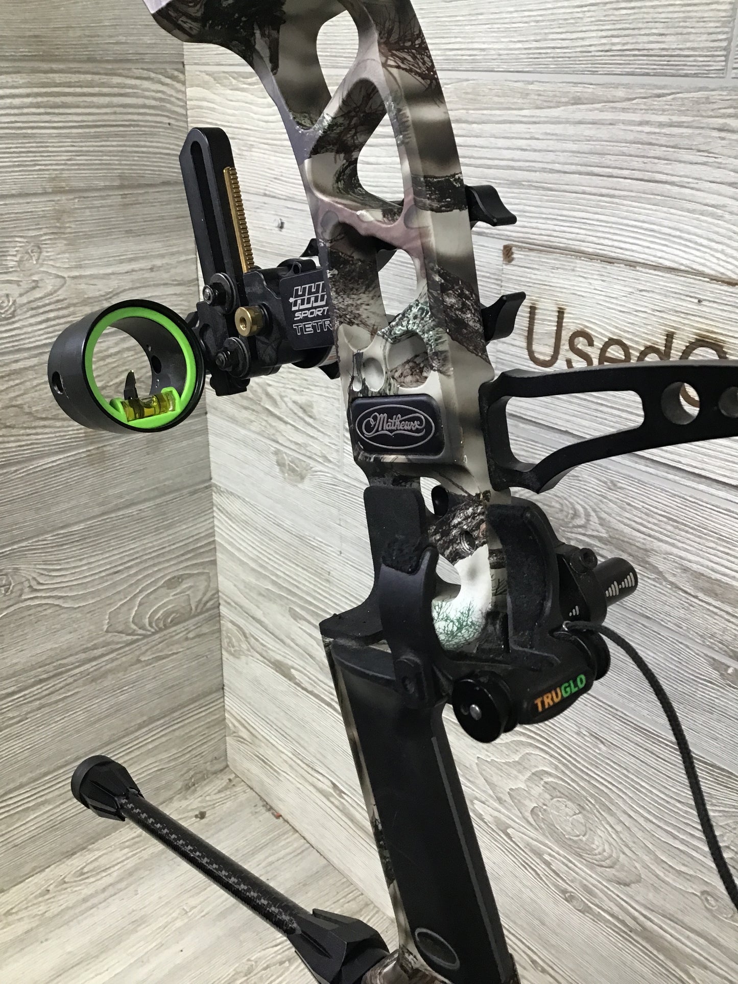 Mathews Z3 Right Handed Bow Package 28" 60-70lbs