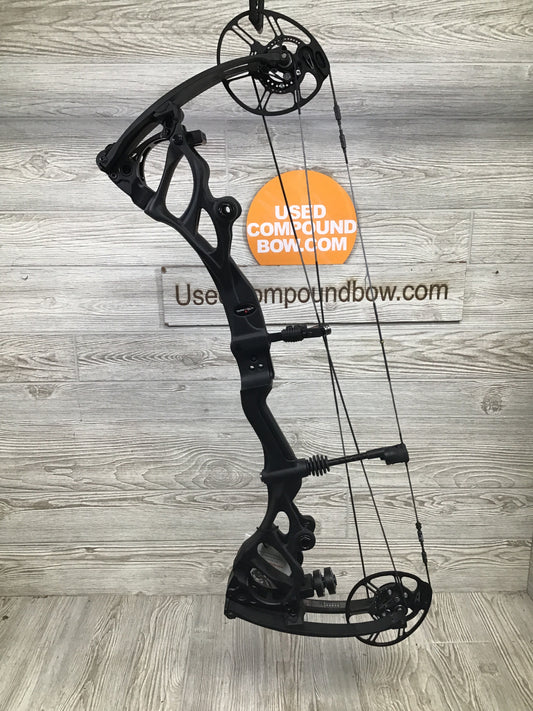New Bowtech Carbon One Black 50-60 Right Handed