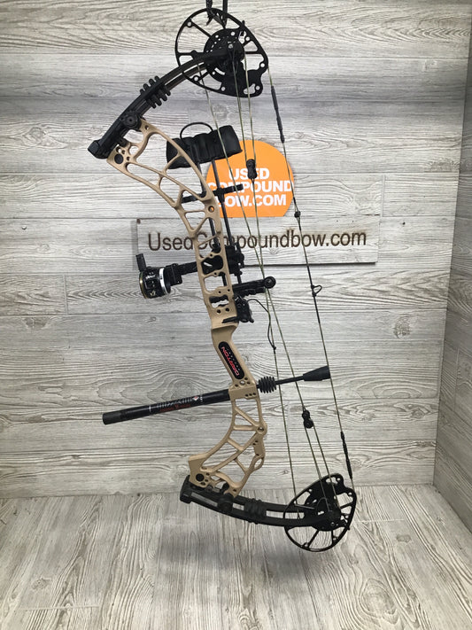 Darton Prelude 32 RIght Handed 60-70# Tan Riser Black limb package