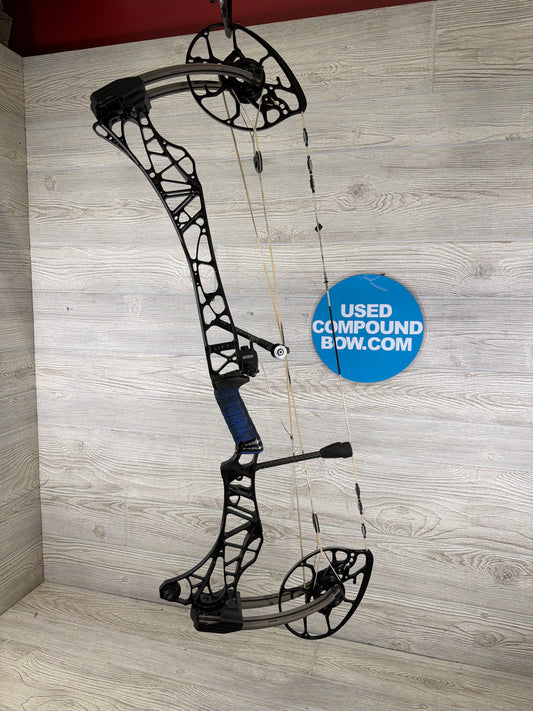 Used Mathews LIFT 29.5 28.5" 60lb Black Riser/Granite Limbs Right Hand Bow w/ Mathews IMX Rest