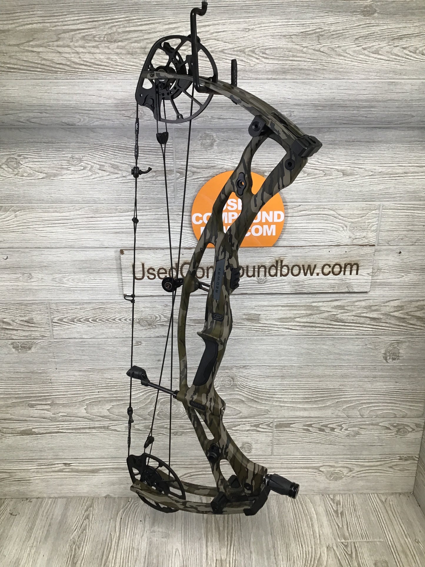 Used Hoyt RX-9 LH Mossy Oak Bottomland 70 - 29