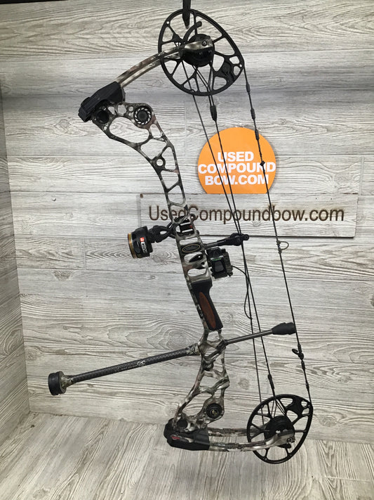 Mathews Halon 6 Right Handed 27"/70# Lost camo XD PKG
