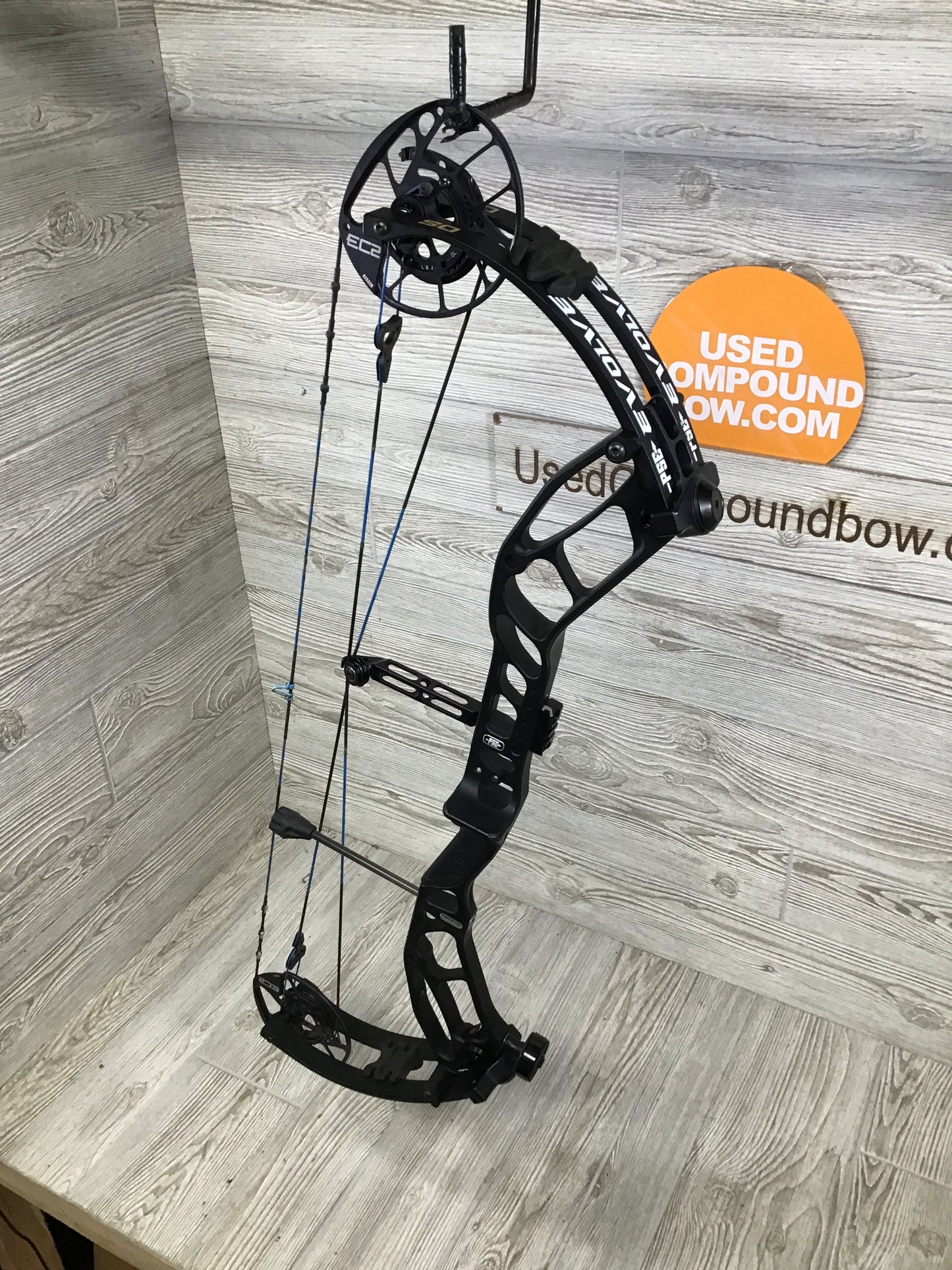 Used PSE Evolve DS 33 26-31.5"  70-80# LH Black Bow