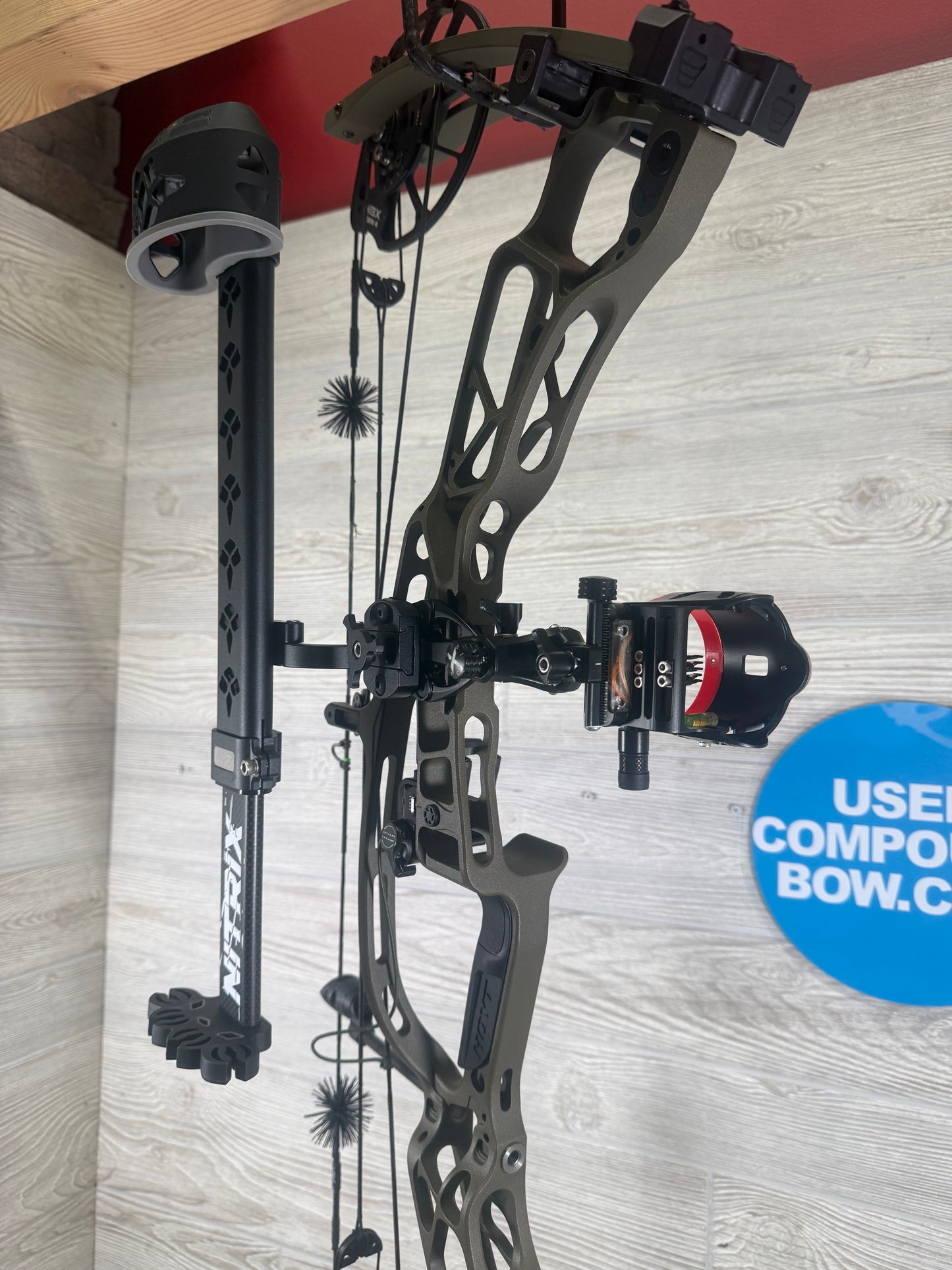 Used Hoyt Alpha AX-3 29 RH 50-60# Wilderness