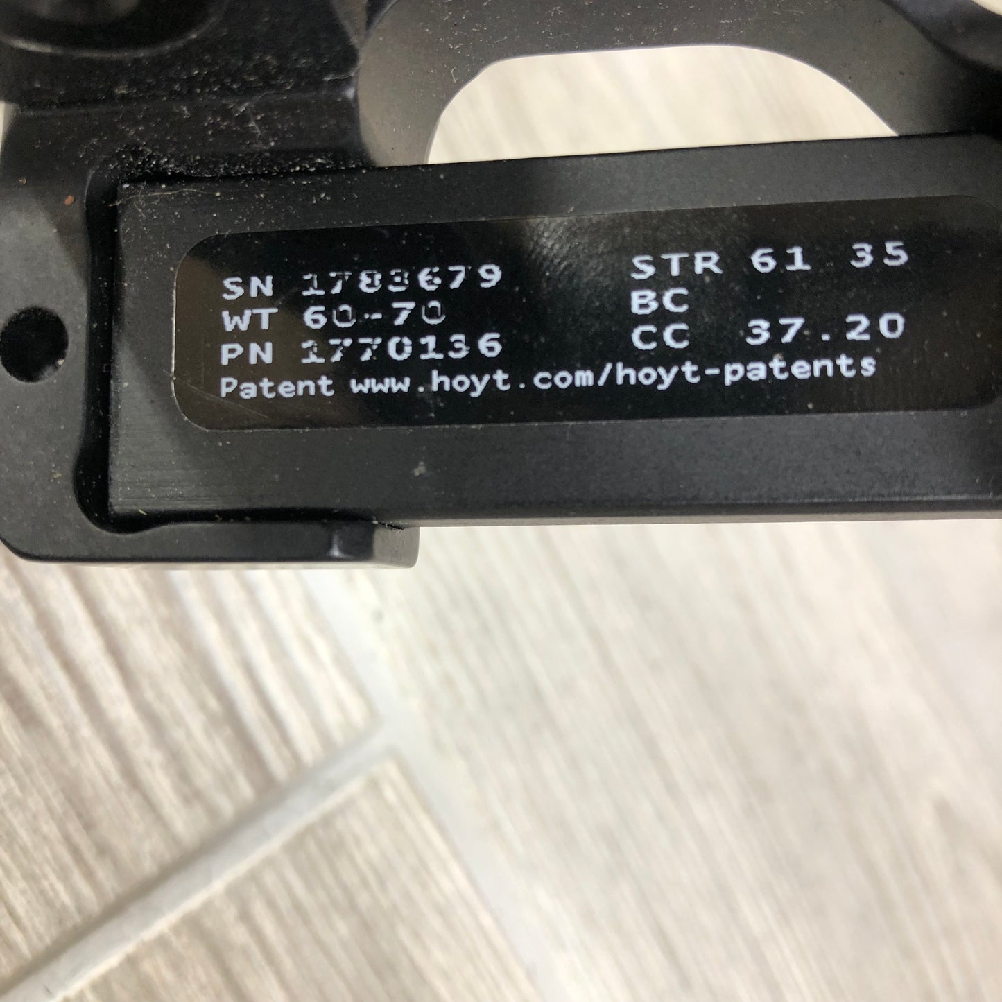 Used Hoyt Alpha X 33 Black 60-70# 26-31" Right Handed