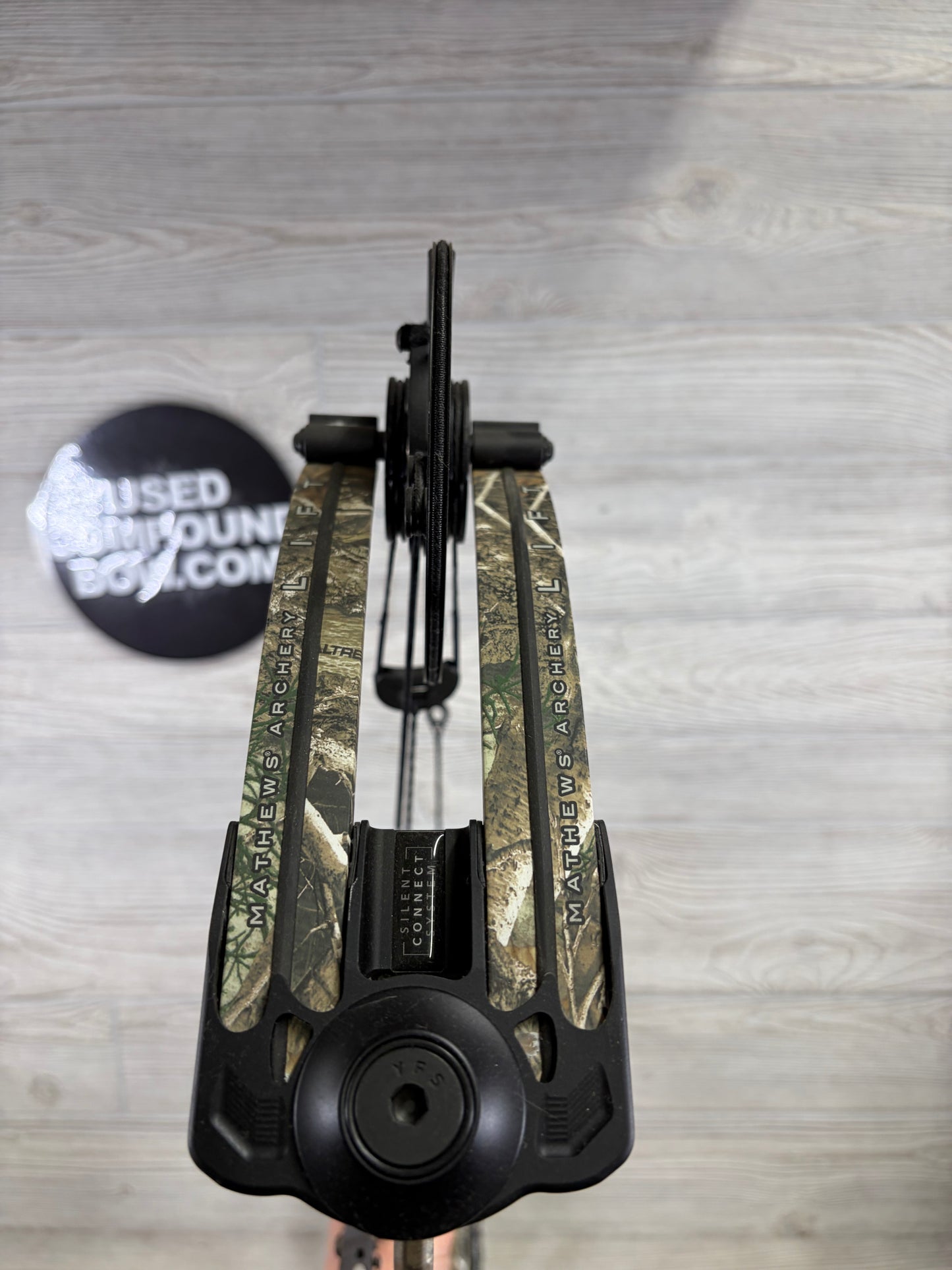 Used Mathews Lift 29.5 RH Realtree Edge Bow Package