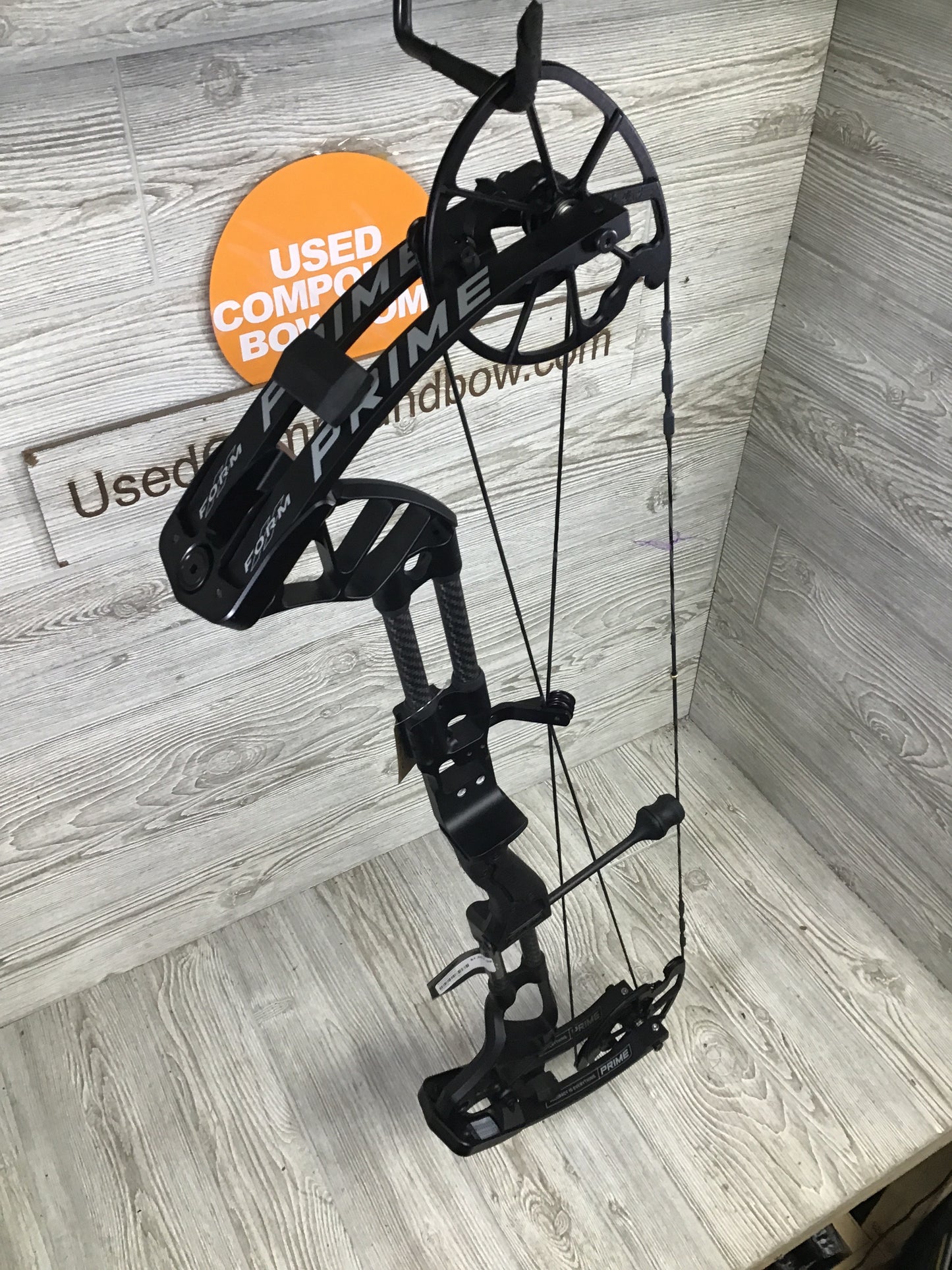 NEW Prime Form 50-60# Black Right Handed