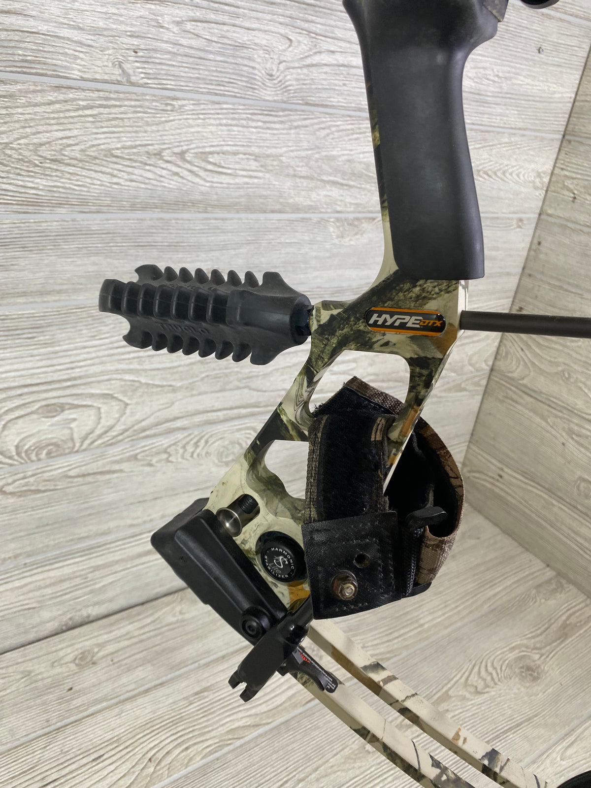 Used Mission Hype DTX Right Hand Camo Bow Pkg