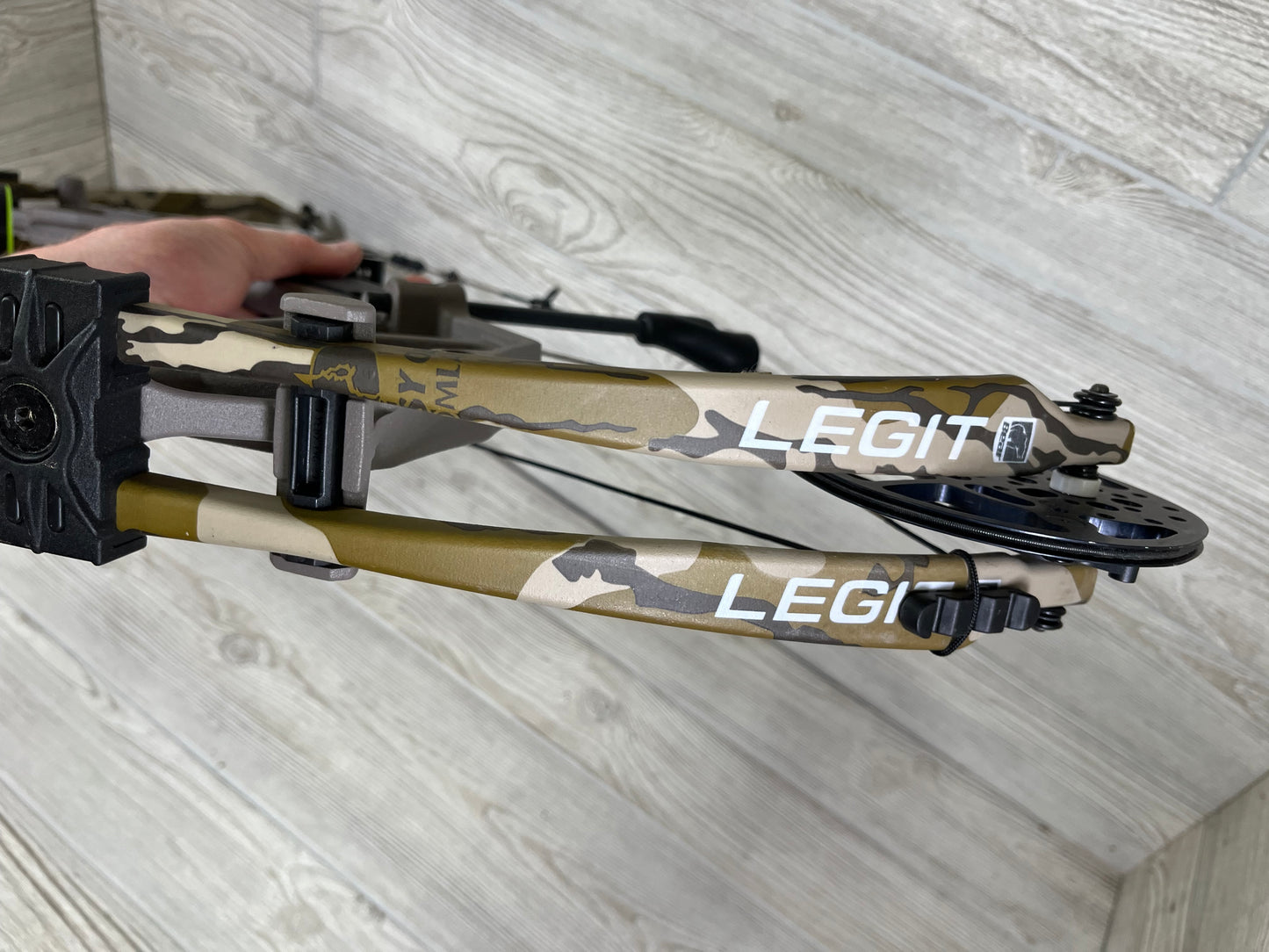 Bear Legit RH Package Stone/Bottomland 10-70#