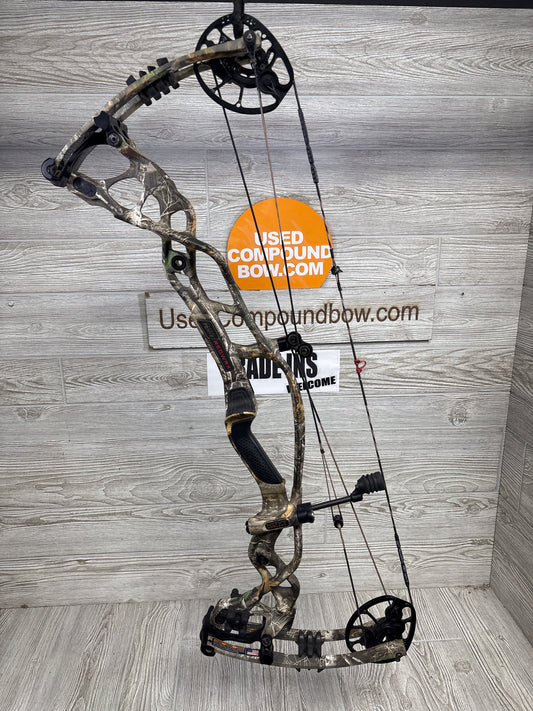 Hoyt Carbon RX-1  50-60# Right handed Realtree 24.5-28"