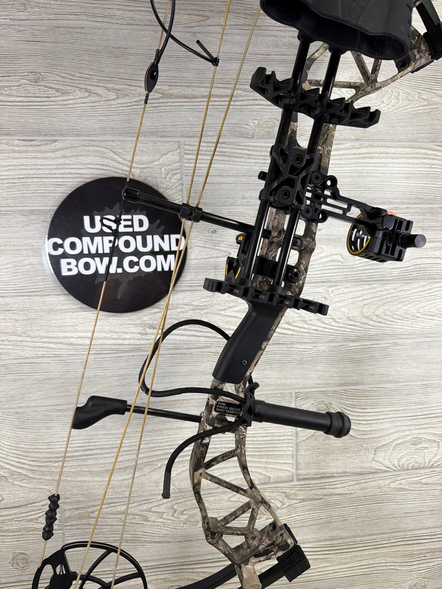 Bear Whitetail Legend XR 70# Right Hand Package