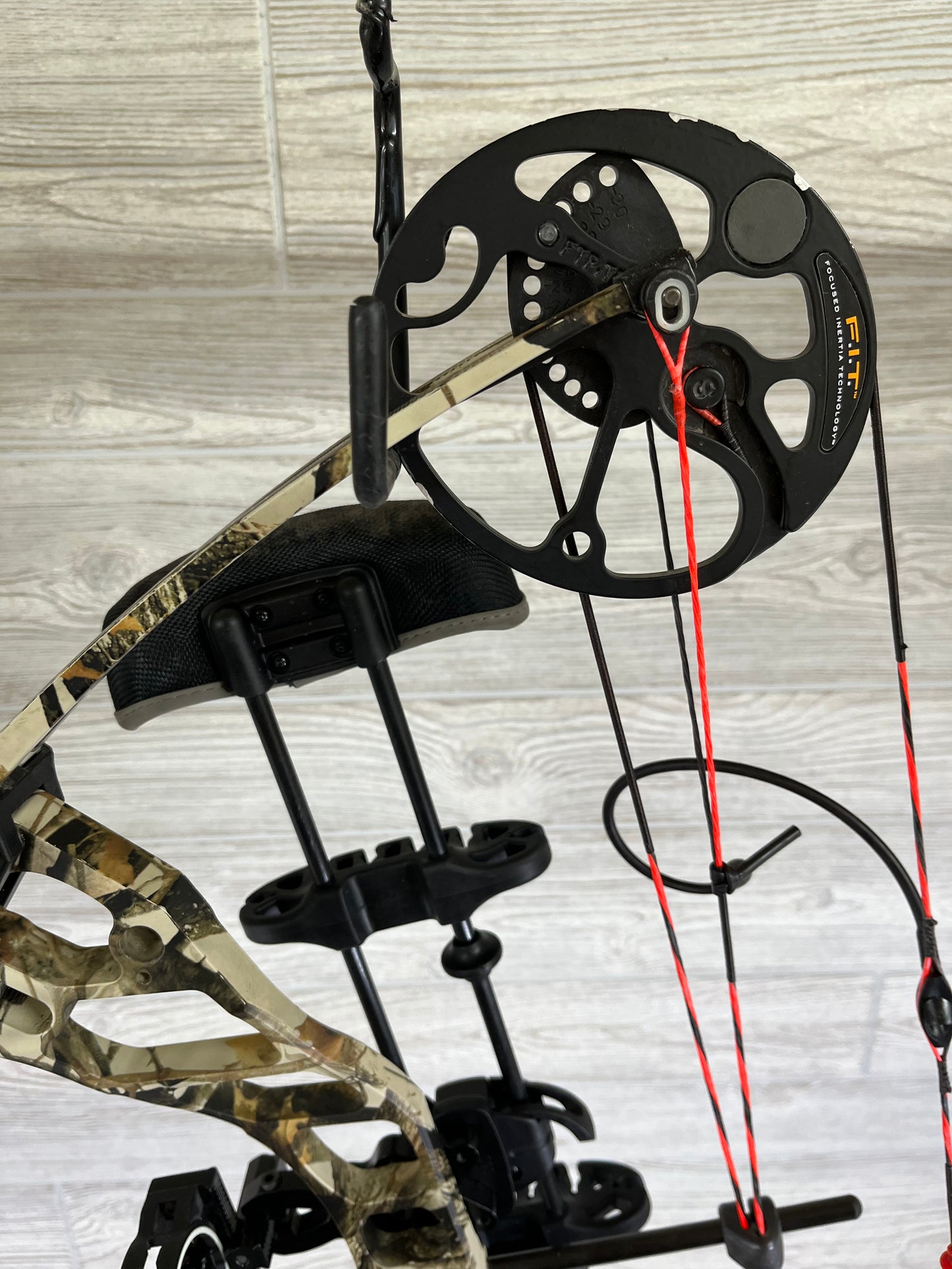 Used Mission Hype DTX Right Hand Camo Bow Pkg