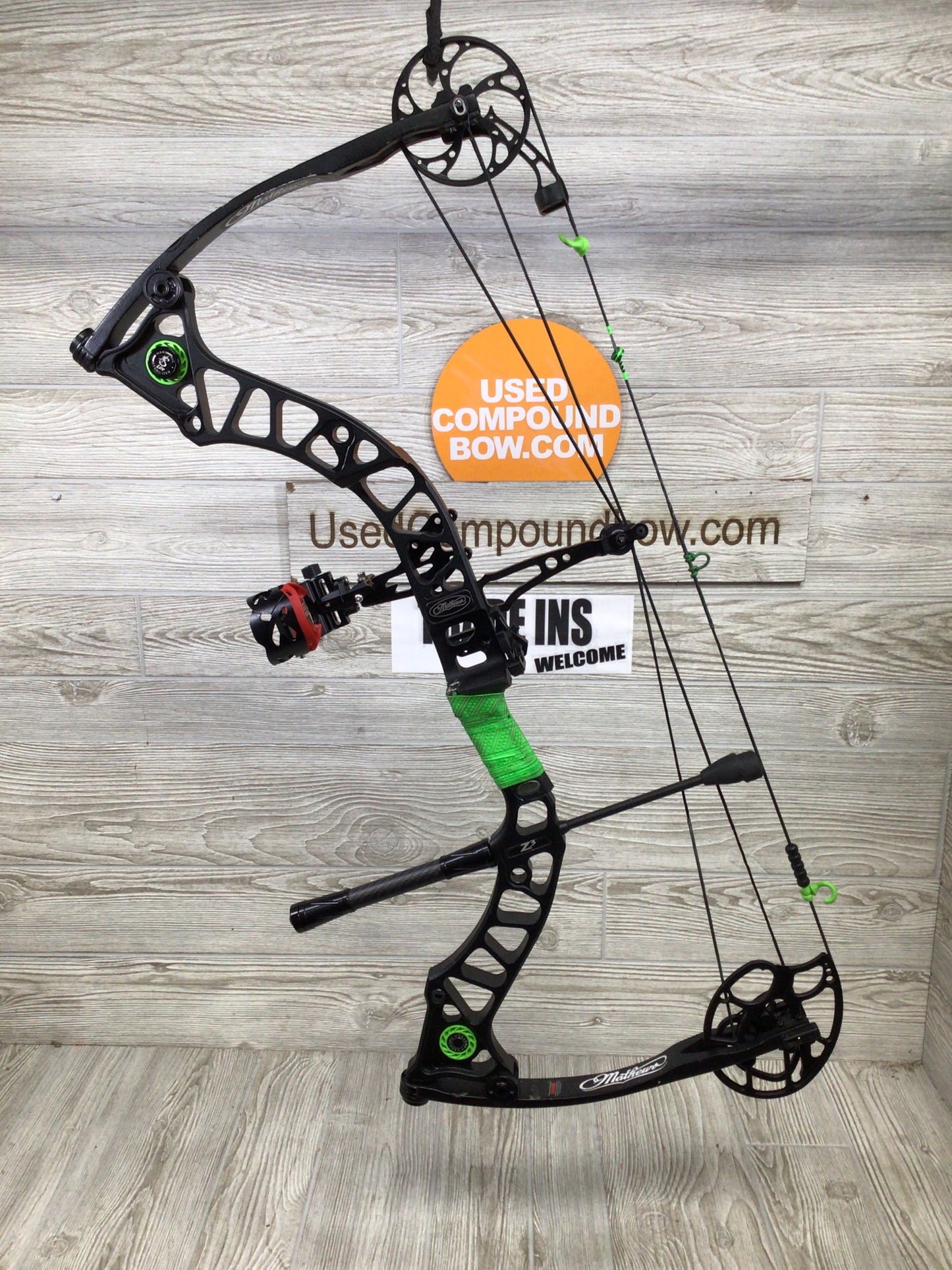 Mathews Z3 Right Handed Bow Package Black 27.5" 50-60lbs