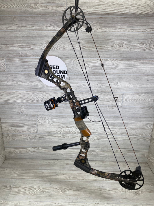 Mathews Outback 29" 70lb Right Handed Bow package