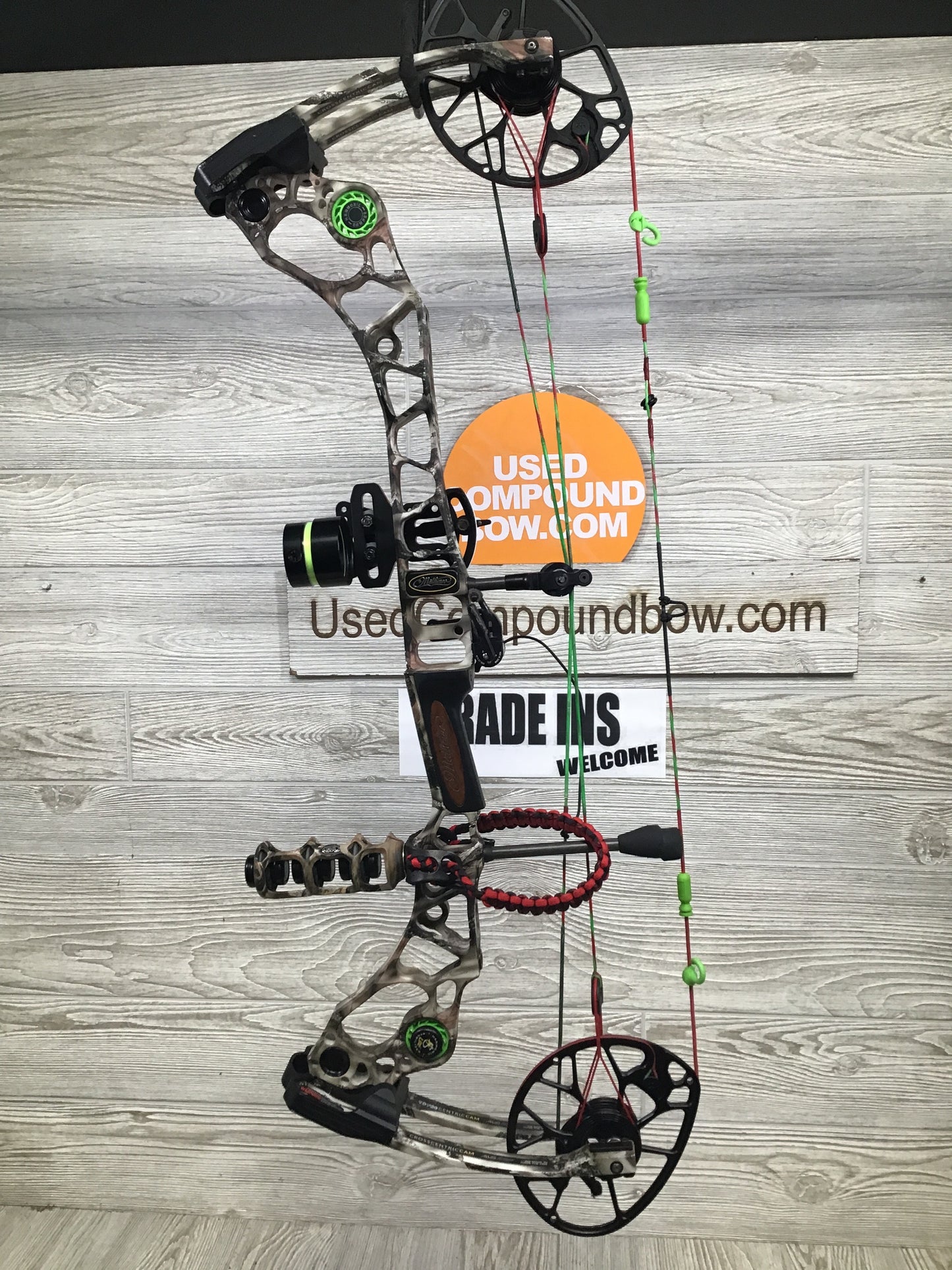 Used Mathews Halon 6 RH 27"/70# Lost Camo