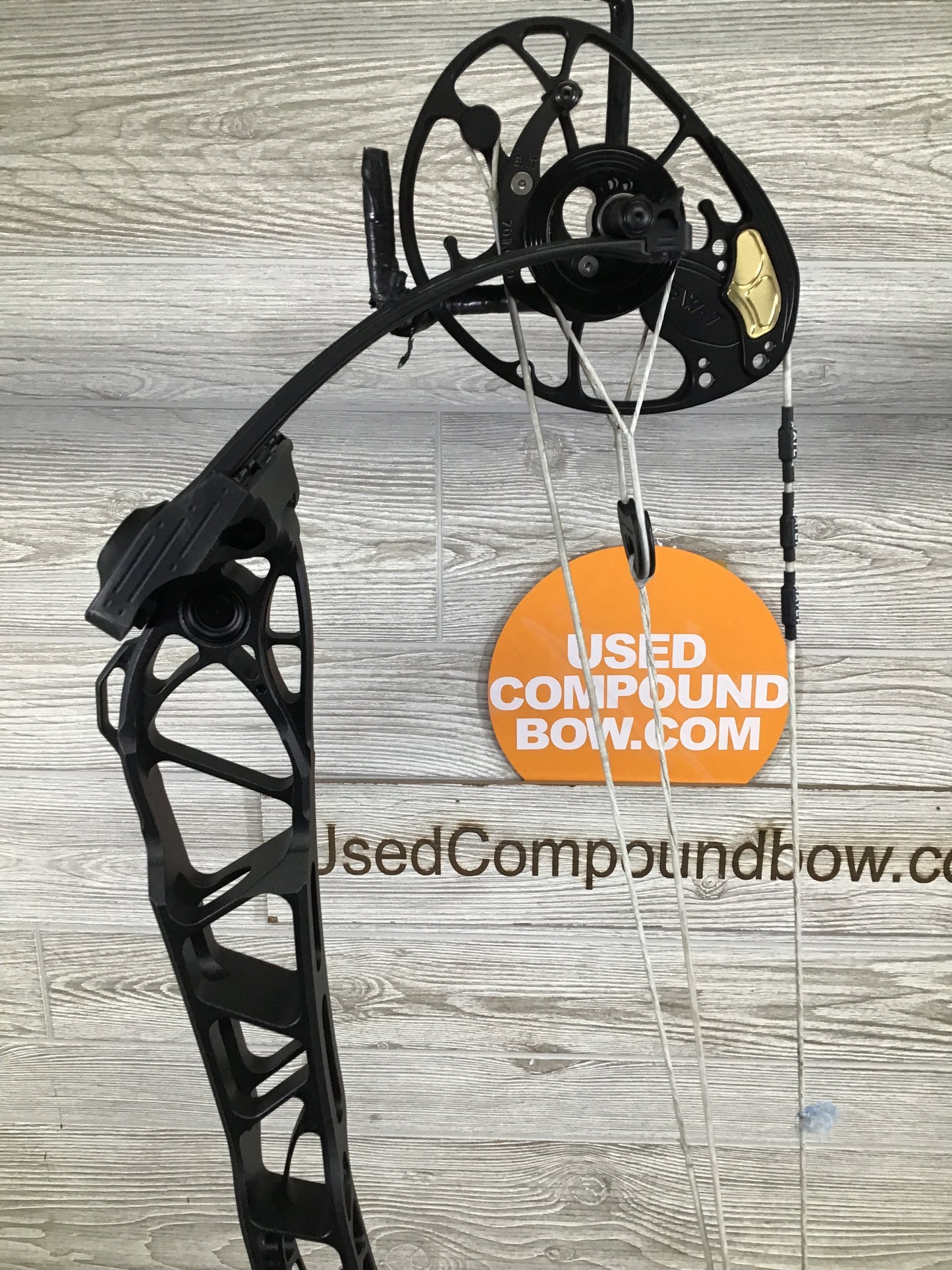 Mathews Title 40 Gen 2 Left Handed Black