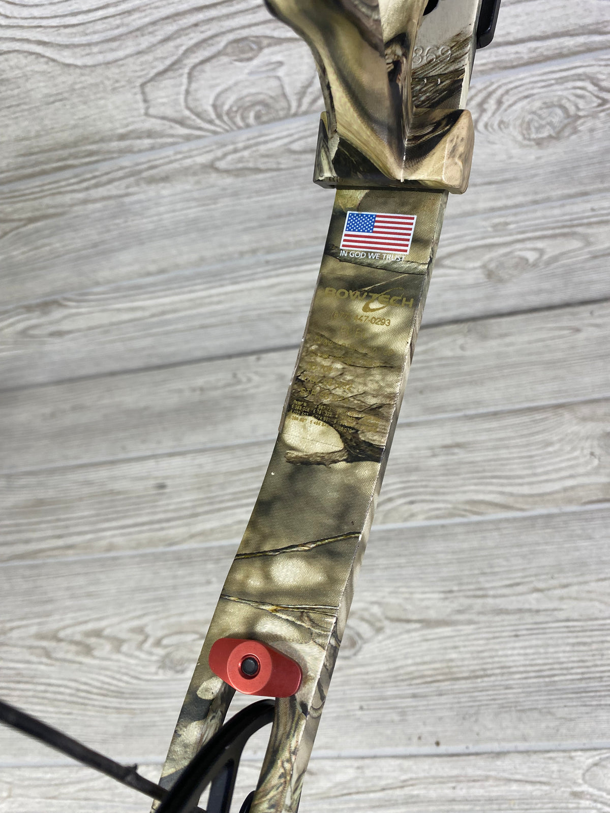 Bowtech Fuel LEFT Hand 18-30" 30-70lbs.