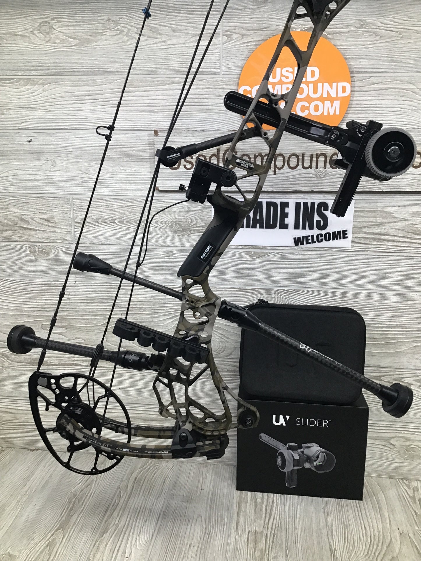 Used Mathews Arc 30 RH Mossy Oak Bottomlands LOADED Package 29/70#