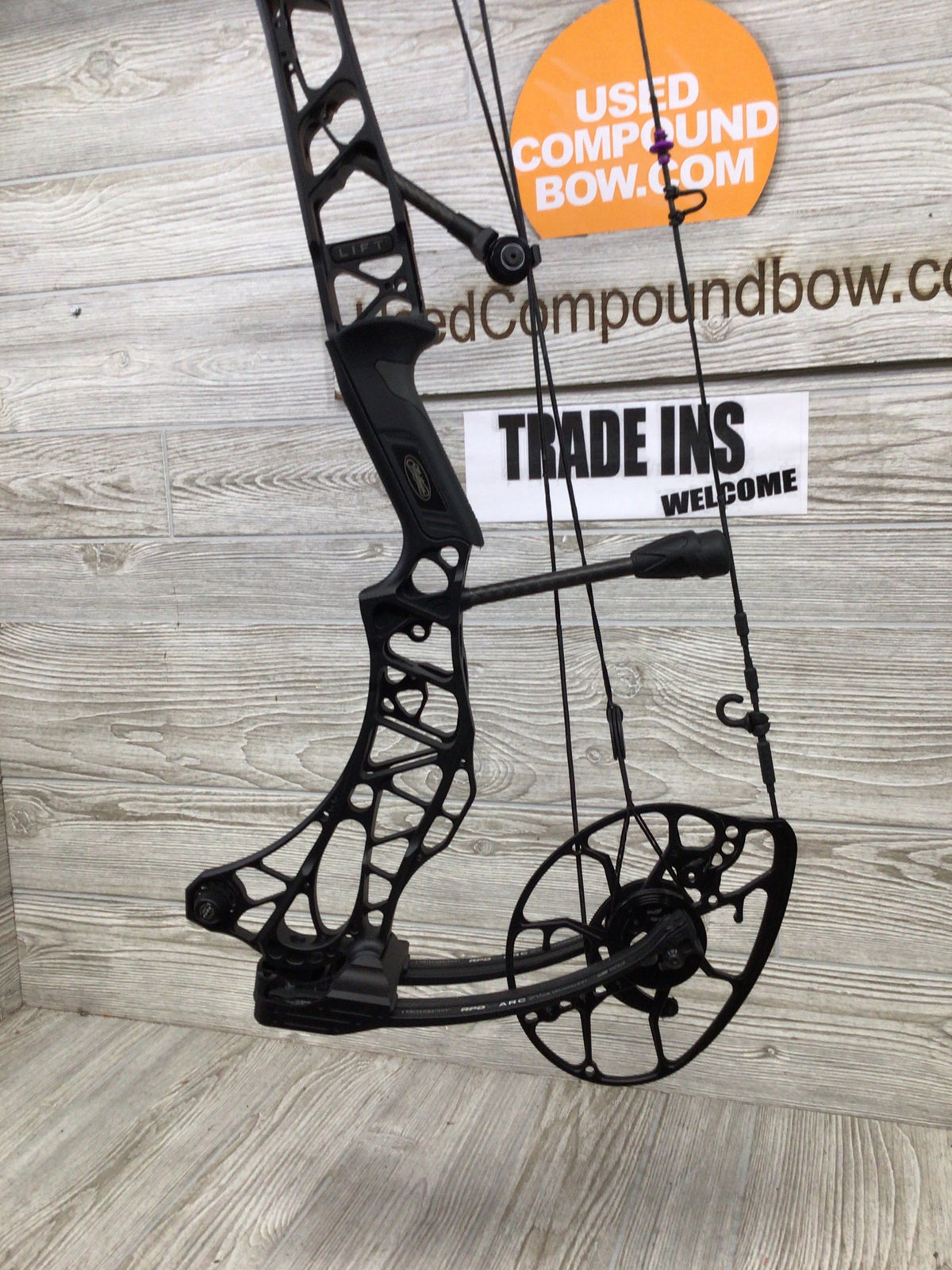 Used Mathews Lift RS RH Black Lightweight Limb