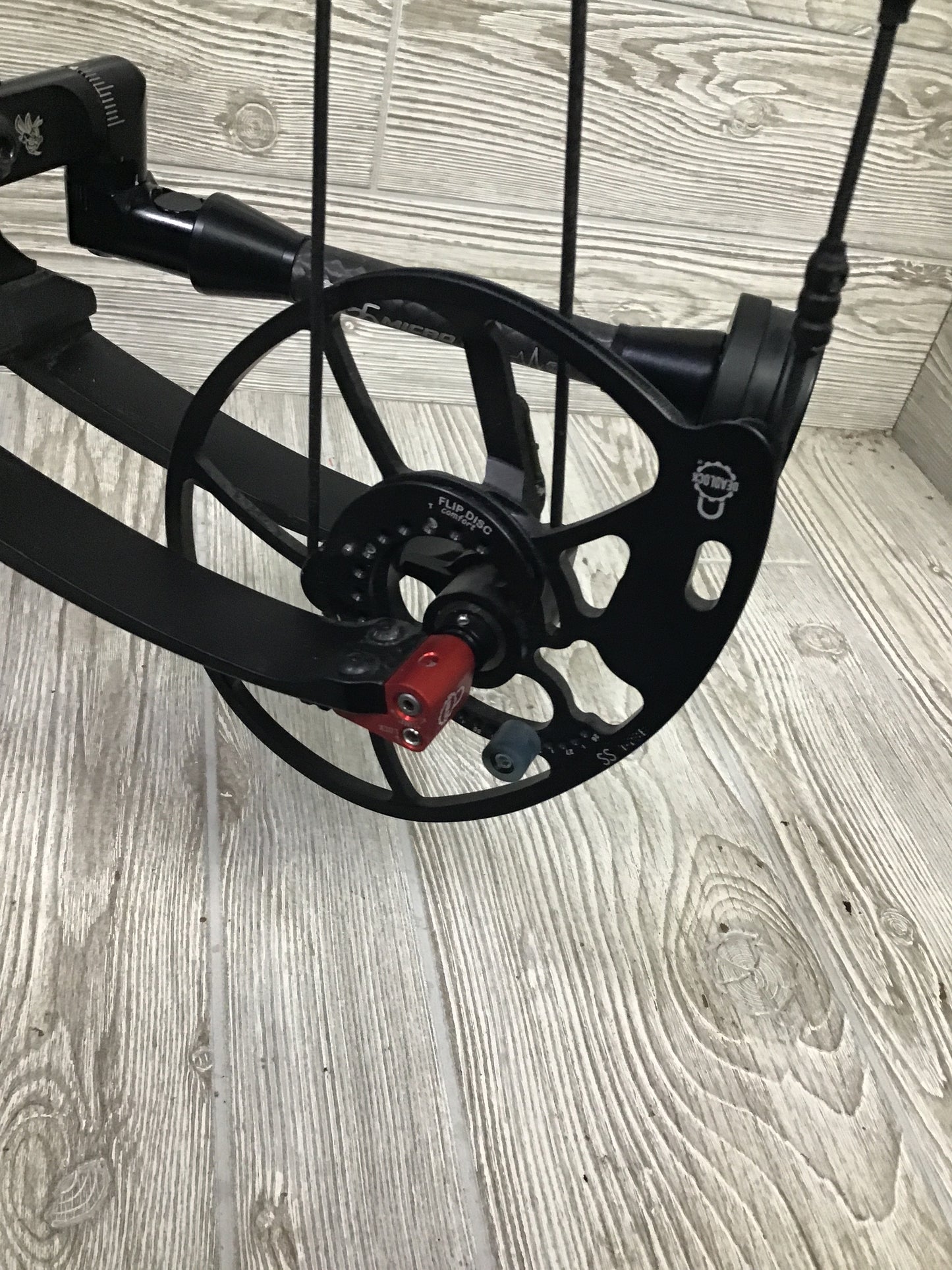 Used Bowtech SS34 Black LH Package 26-31.5 60-70#