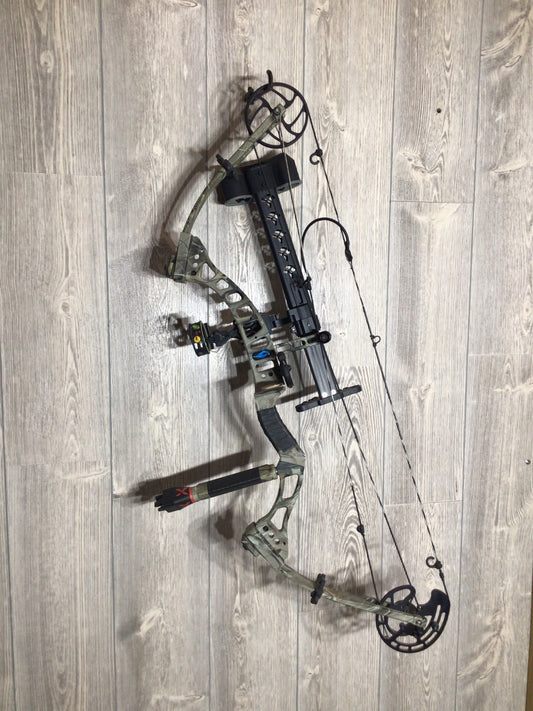 Used Diamond Right Handed Camo RTH PKG