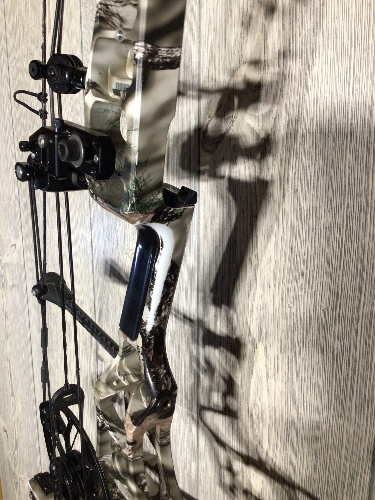 Mathews Triax 70lb Right Hand Lost XD Camo