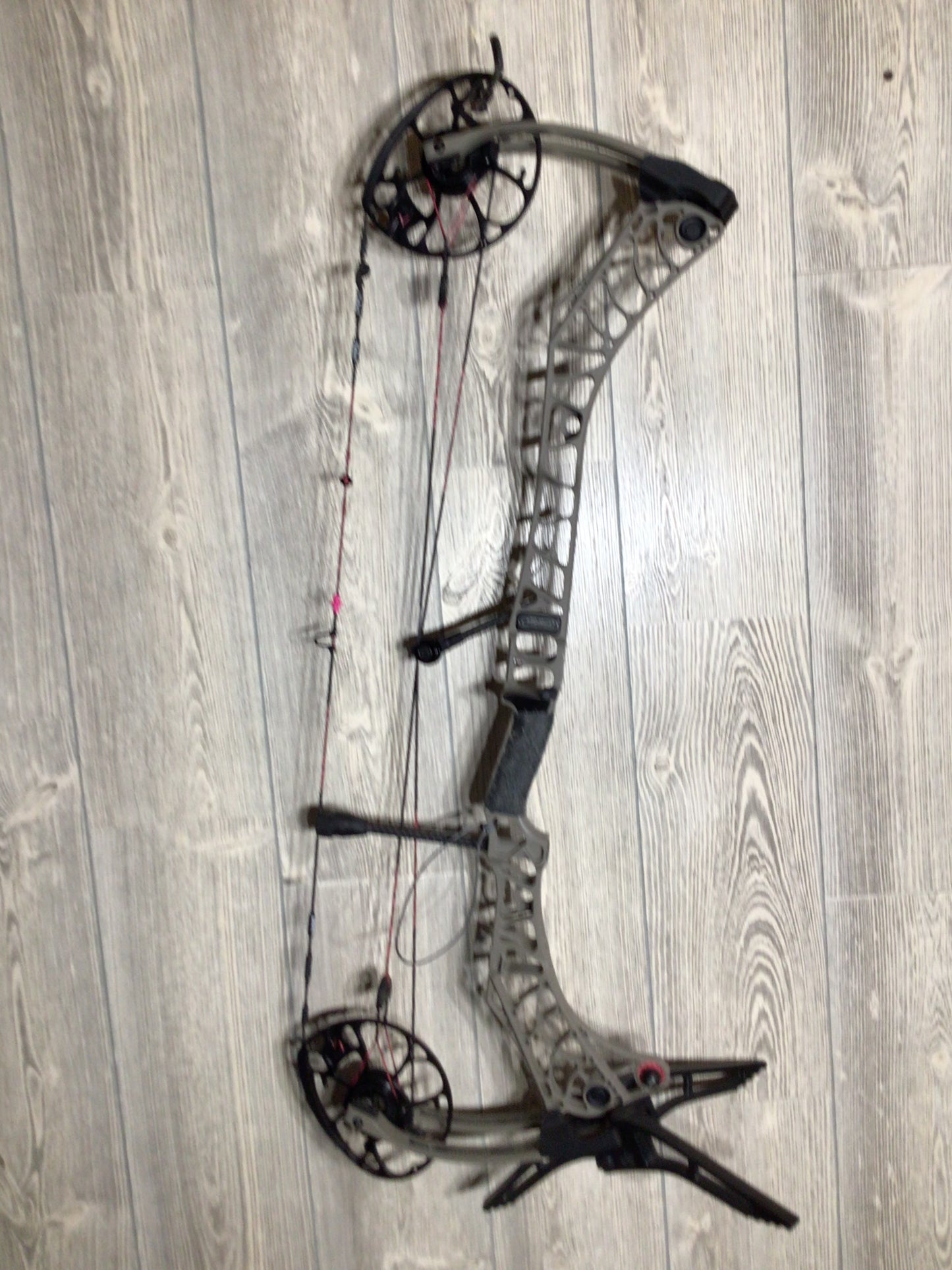 Used Mathews V3X 33 LH Granite