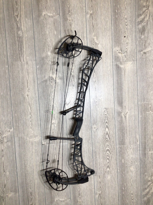 Used Mathews Lift X 33 Shale left Hand