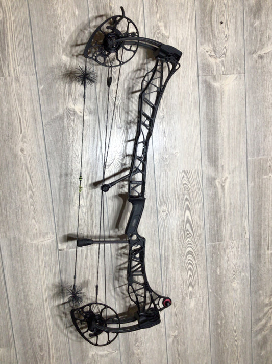 Used Mathews Lift X 33 Black LH