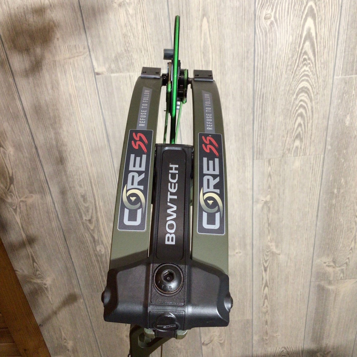 Bowtech CORE SS OD Green Right Handed 60-70#