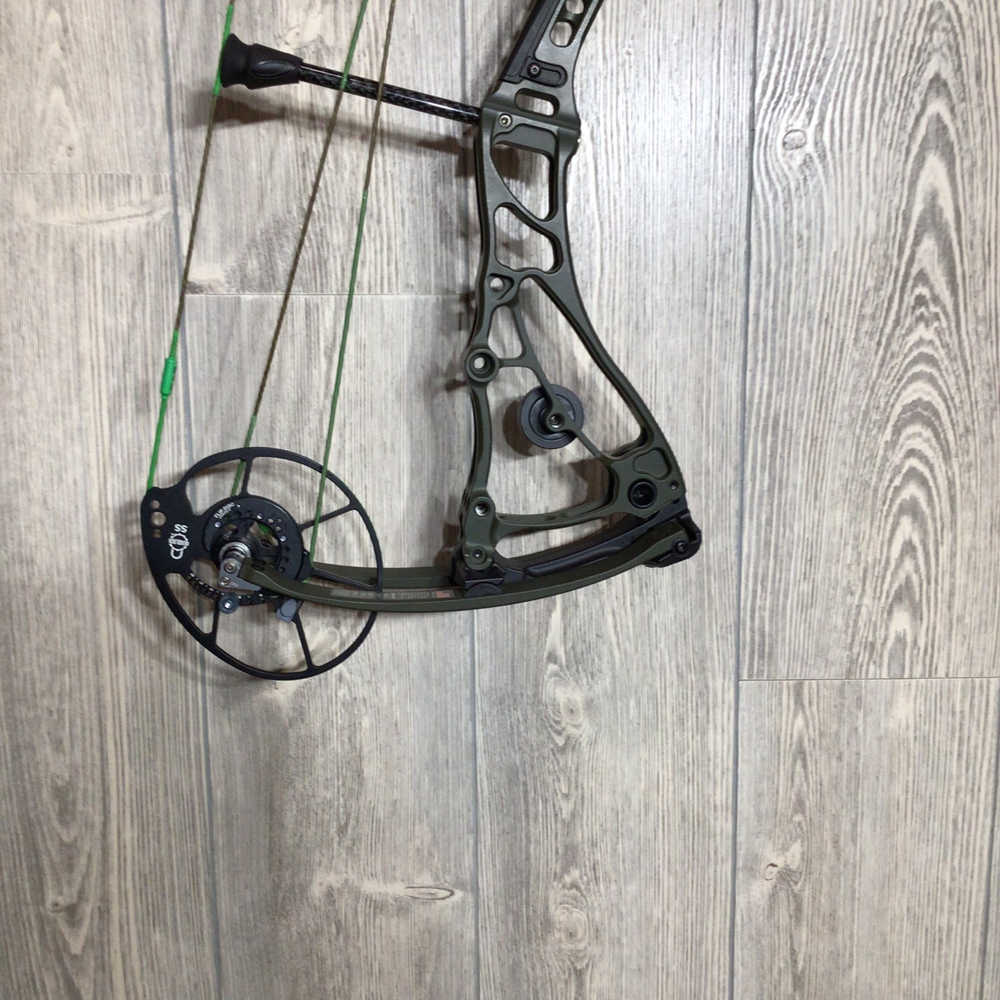 Bowtech CORE SS OD Green Right Handed 60-70#