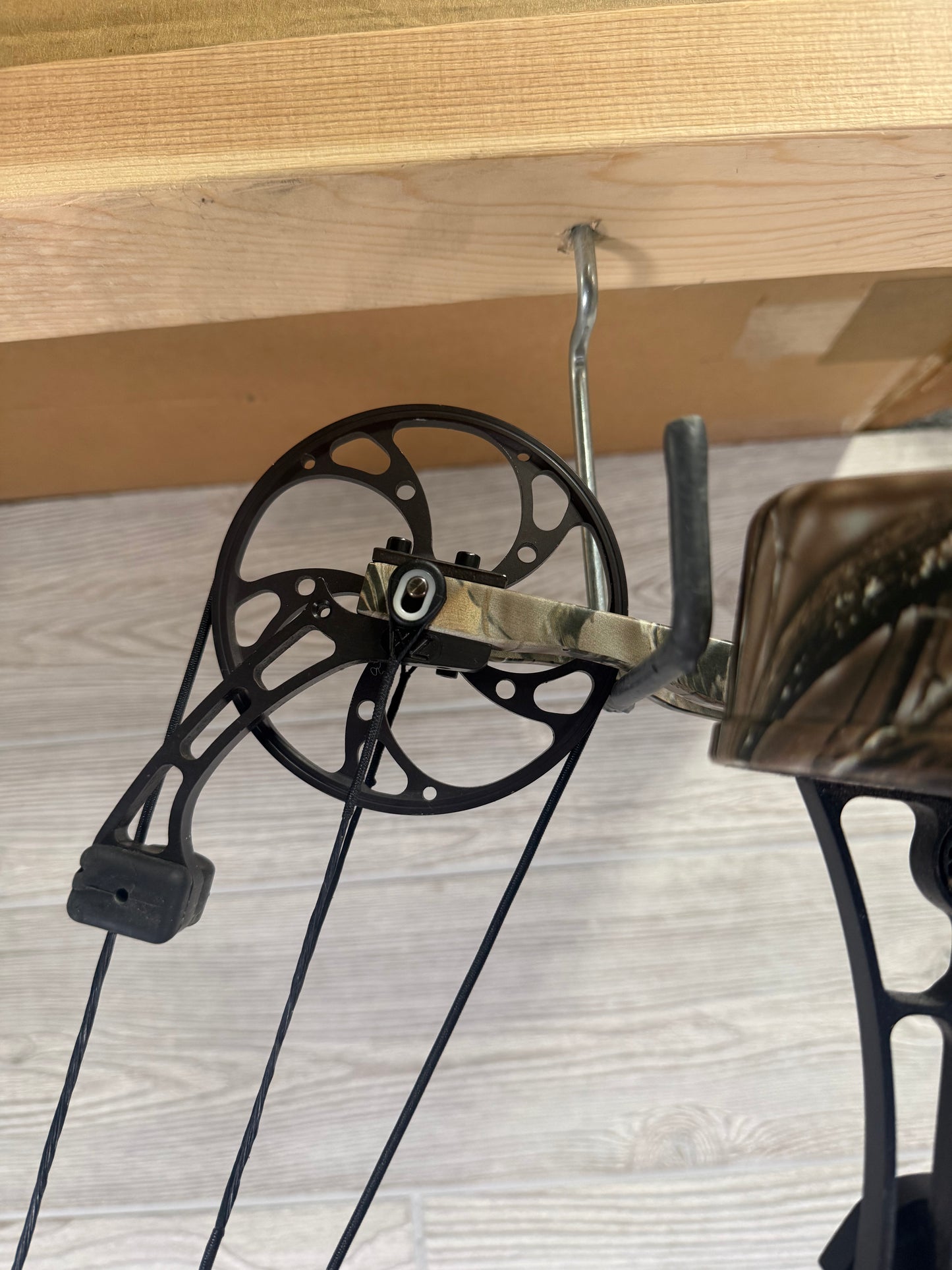 Mathews Z7 Extreme Right Hand Package