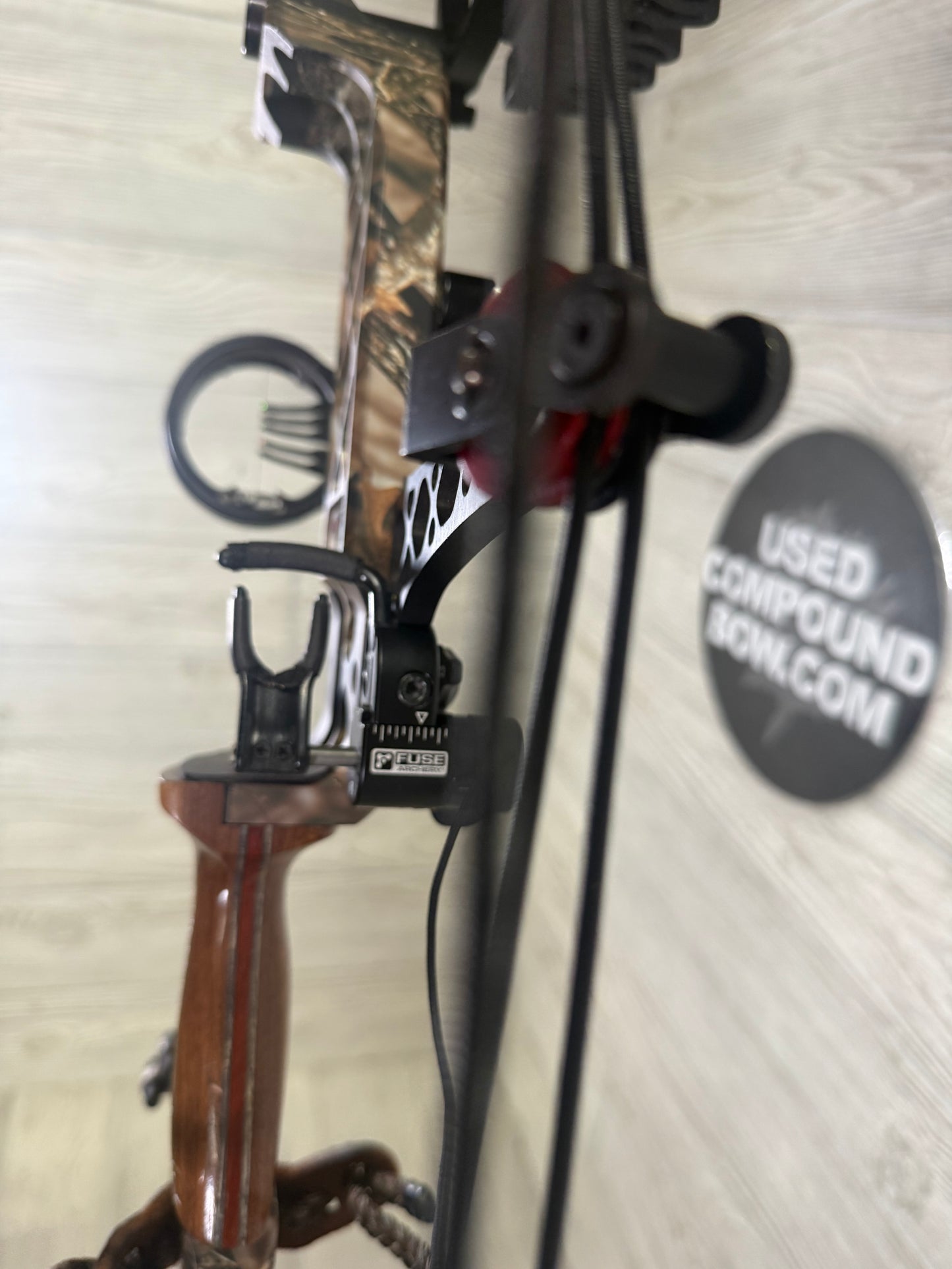 Mathews Z7 Extreme Right Hand Package