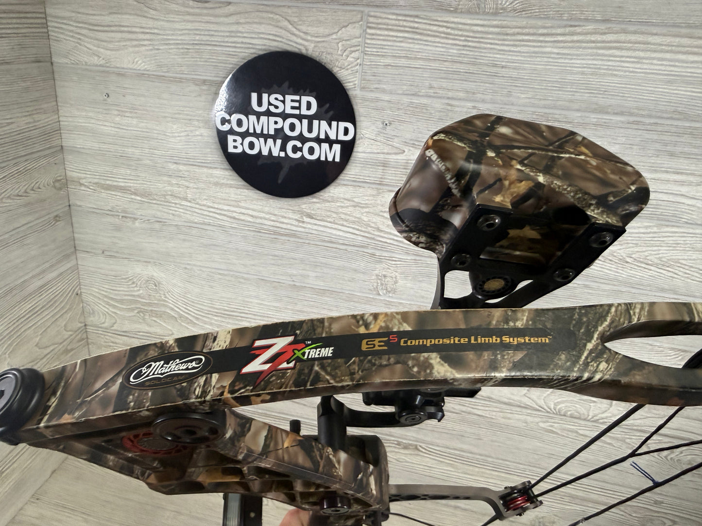 Mathews Z7 Extreme Right Hand Package