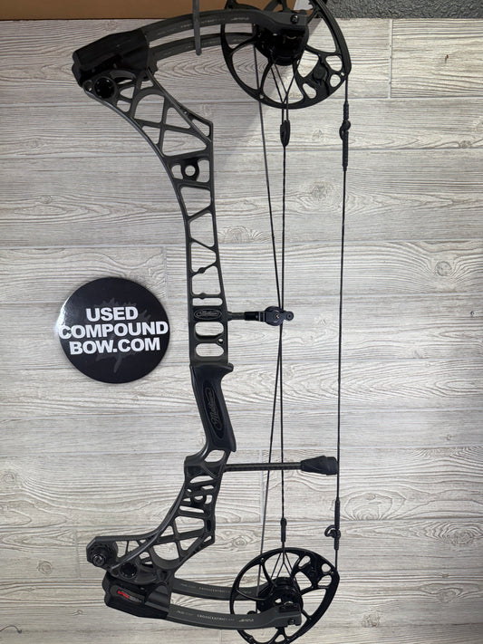 Mathews VXR 28 Right Hand 27.5" 55-65lb. Granite Color