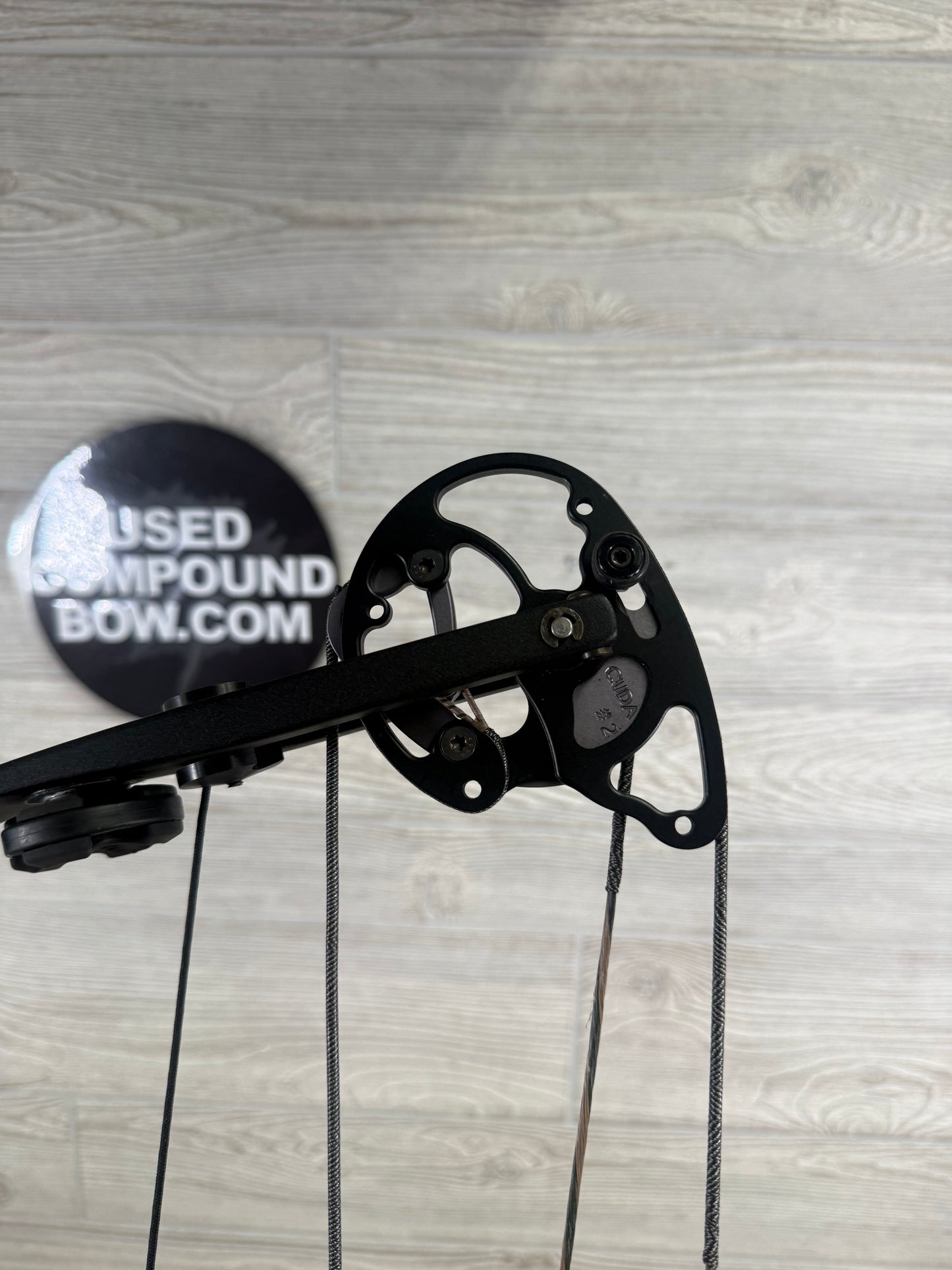 Used Elite XLR RH Black Bow