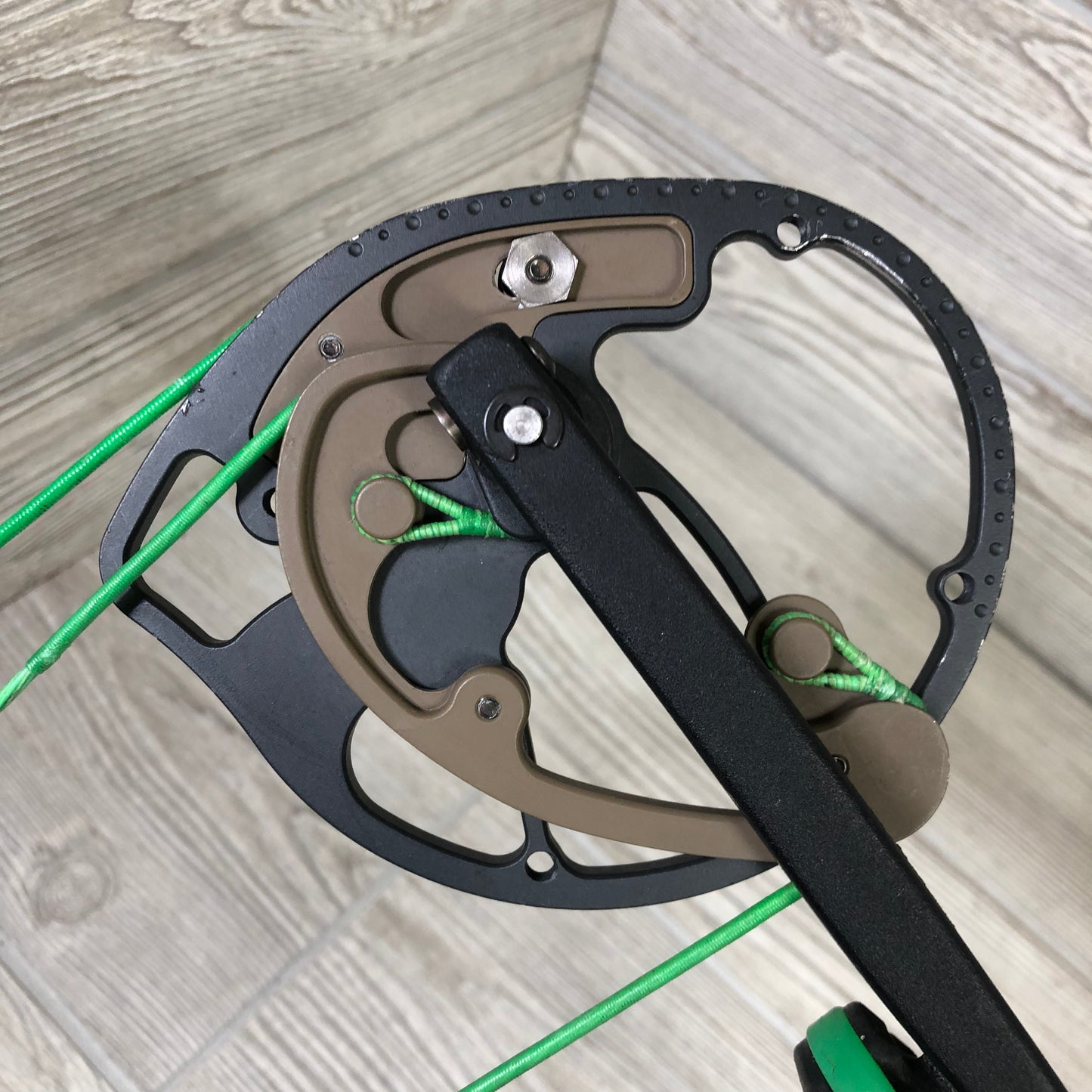 Elite Energy 35 70# RIGHT Handed BOW ONLY 29.5"