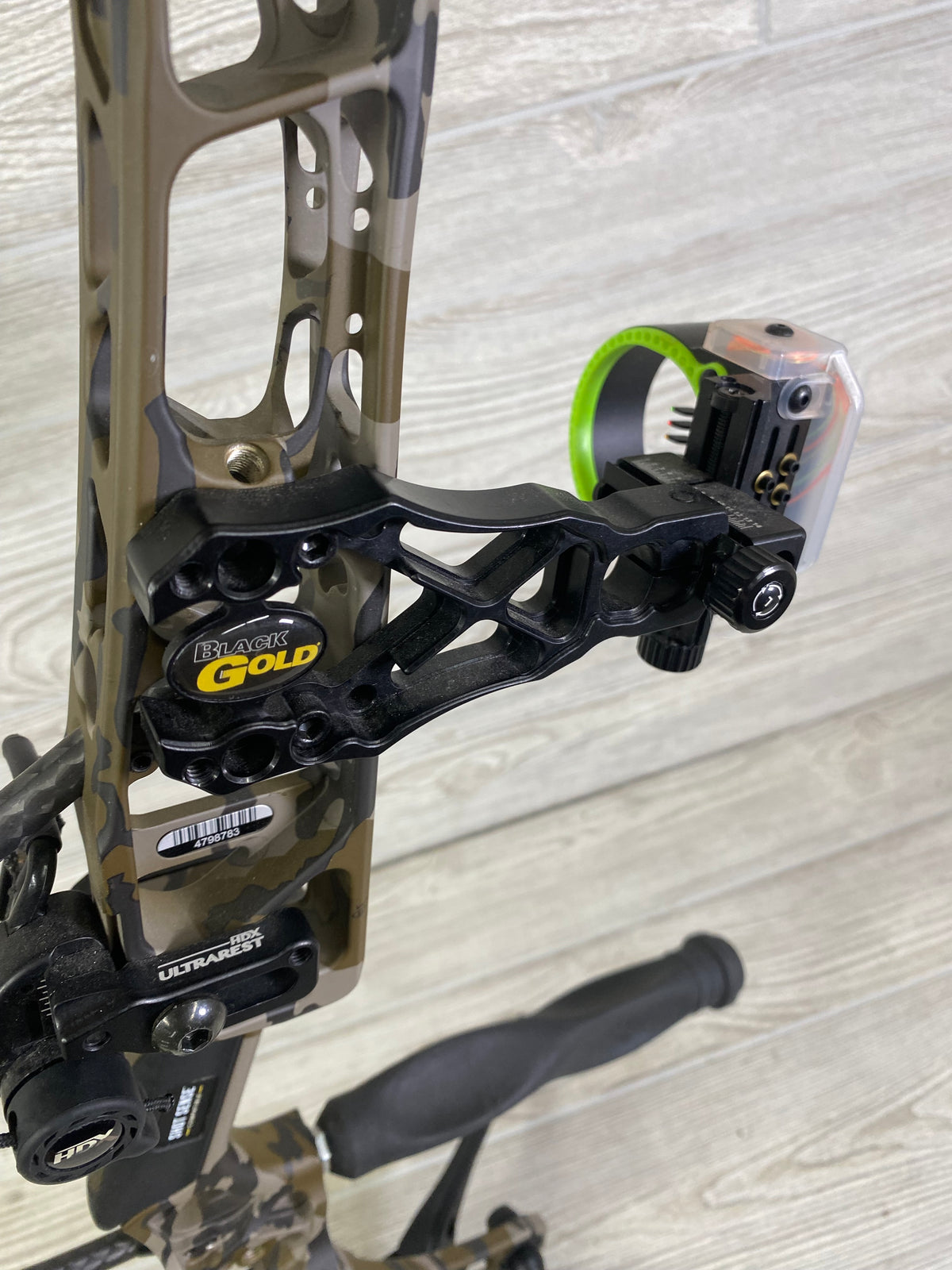 Used Mathews Lift 29.5 BottomLand Camo Right Handed PKG