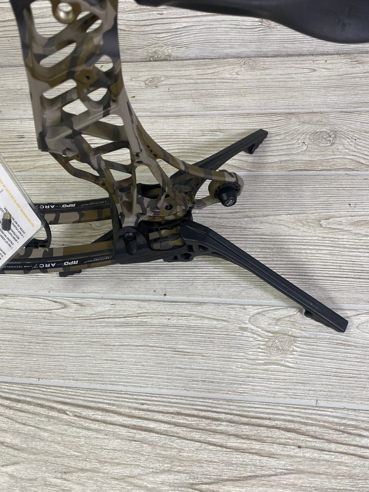 Used Mathews Lift 29.5 BottomLand Camo Right Handed PKG