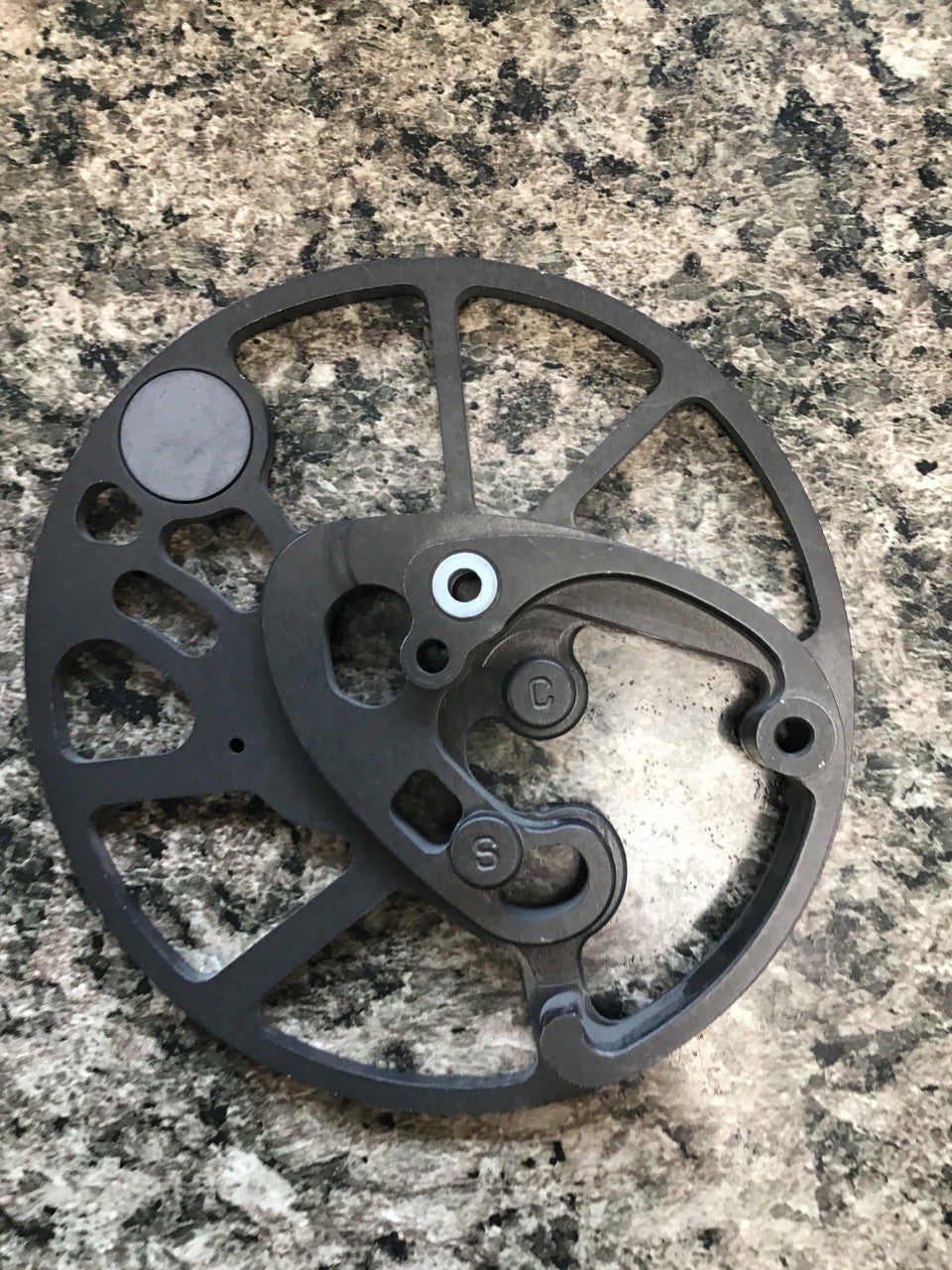 Used Mathews Switchback XT cam 30" Left Hand