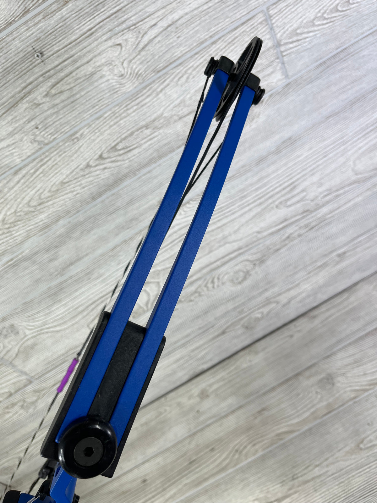 Used Genesis Mini Blue LH Bow